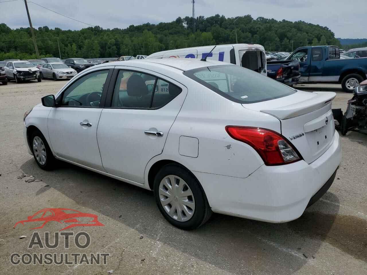 NISSAN VERSA 2019 - 3N1CN7AP3KL864570