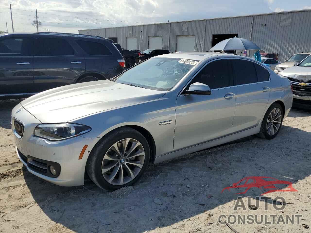 BMW 5 SERIES 2016 - WBA5A5C51GG350680