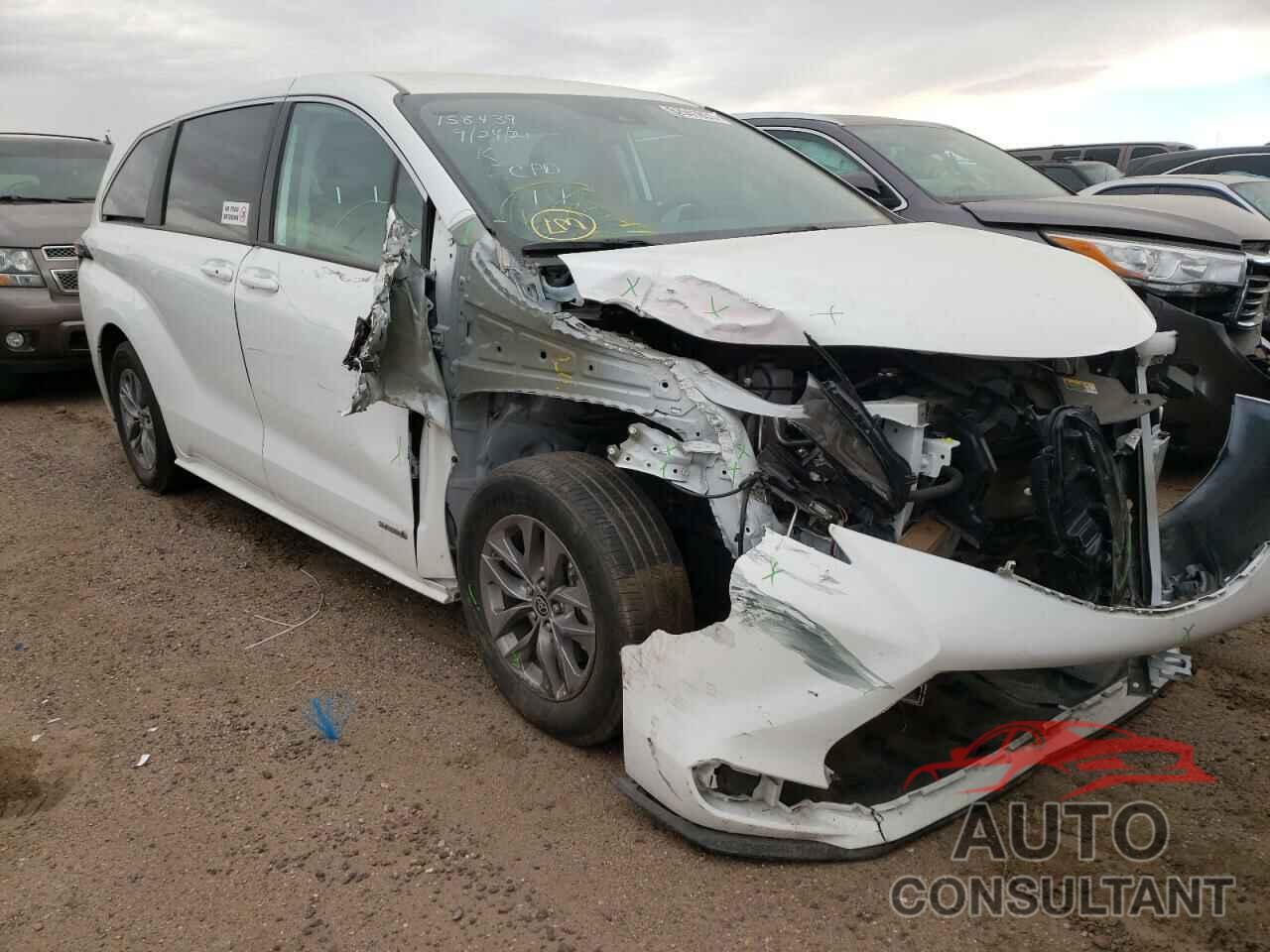 TOYOTA SIENNA 2021 - 5TDKSKFC3MS012680