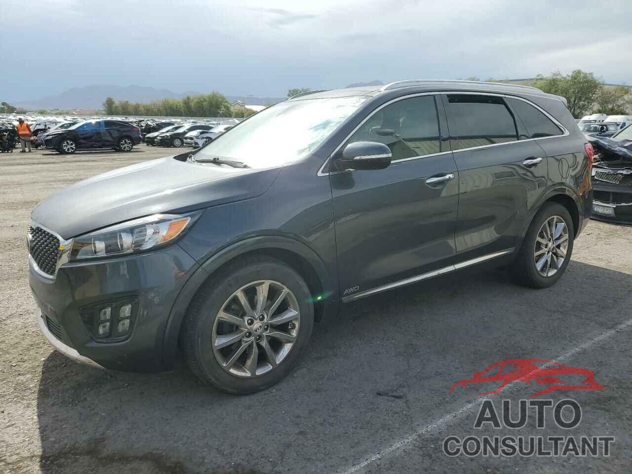 KIA SORENTO 2018 - 5XYPKDA56JG347953