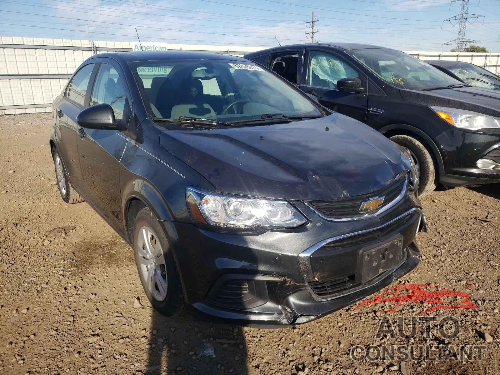 CHEVROLET SONIC 2017 - 1G1JB5SH3H4137946