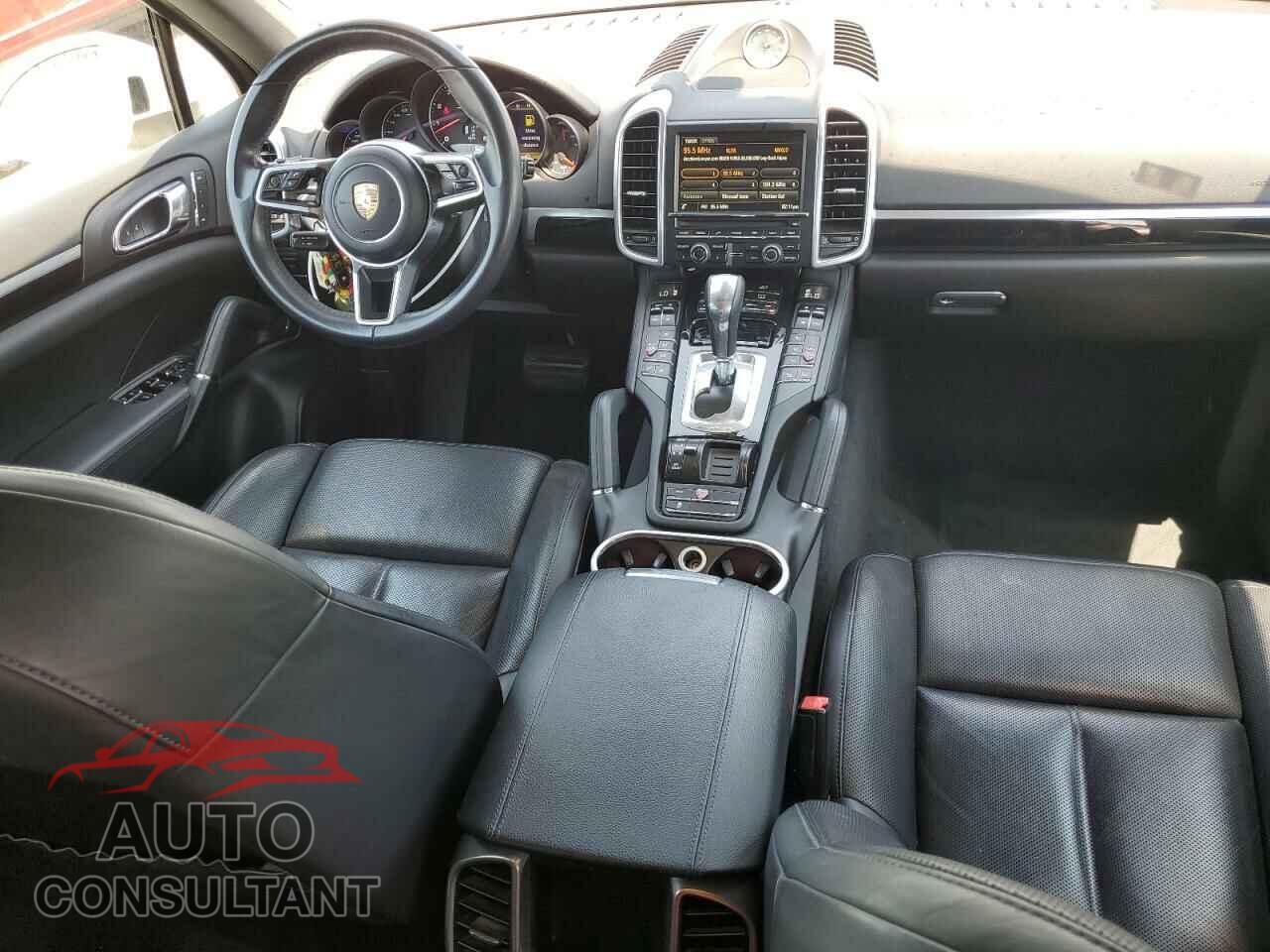 PORSCHE CAYENNE 2016 - WP1AA2A20GKA11316