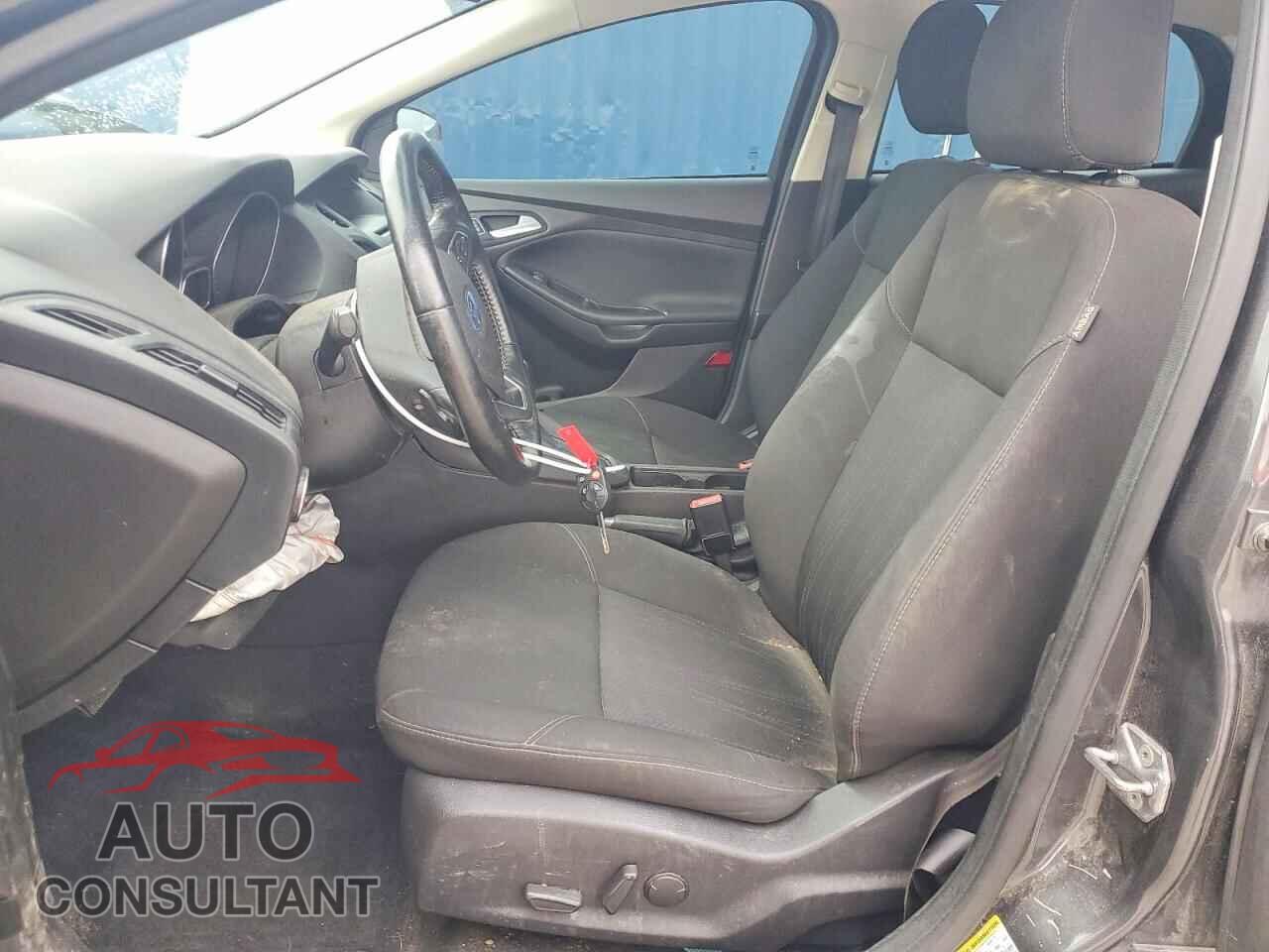 FORD FOCUS 2016 - 1FADP3F24GL237158