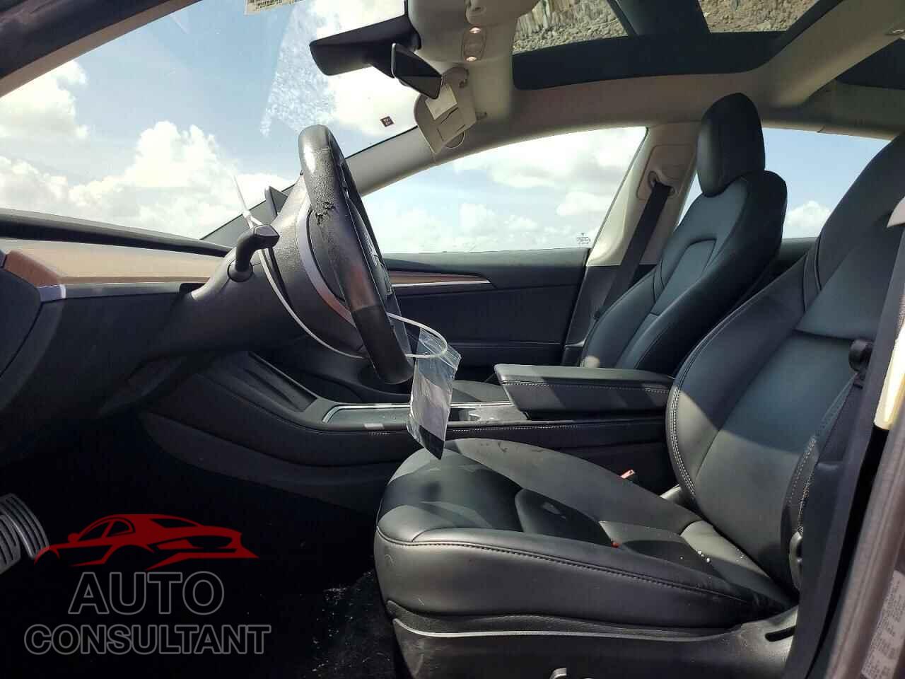 TESLA MODEL 3 2021 - 5YJ3E1EC0MF094833