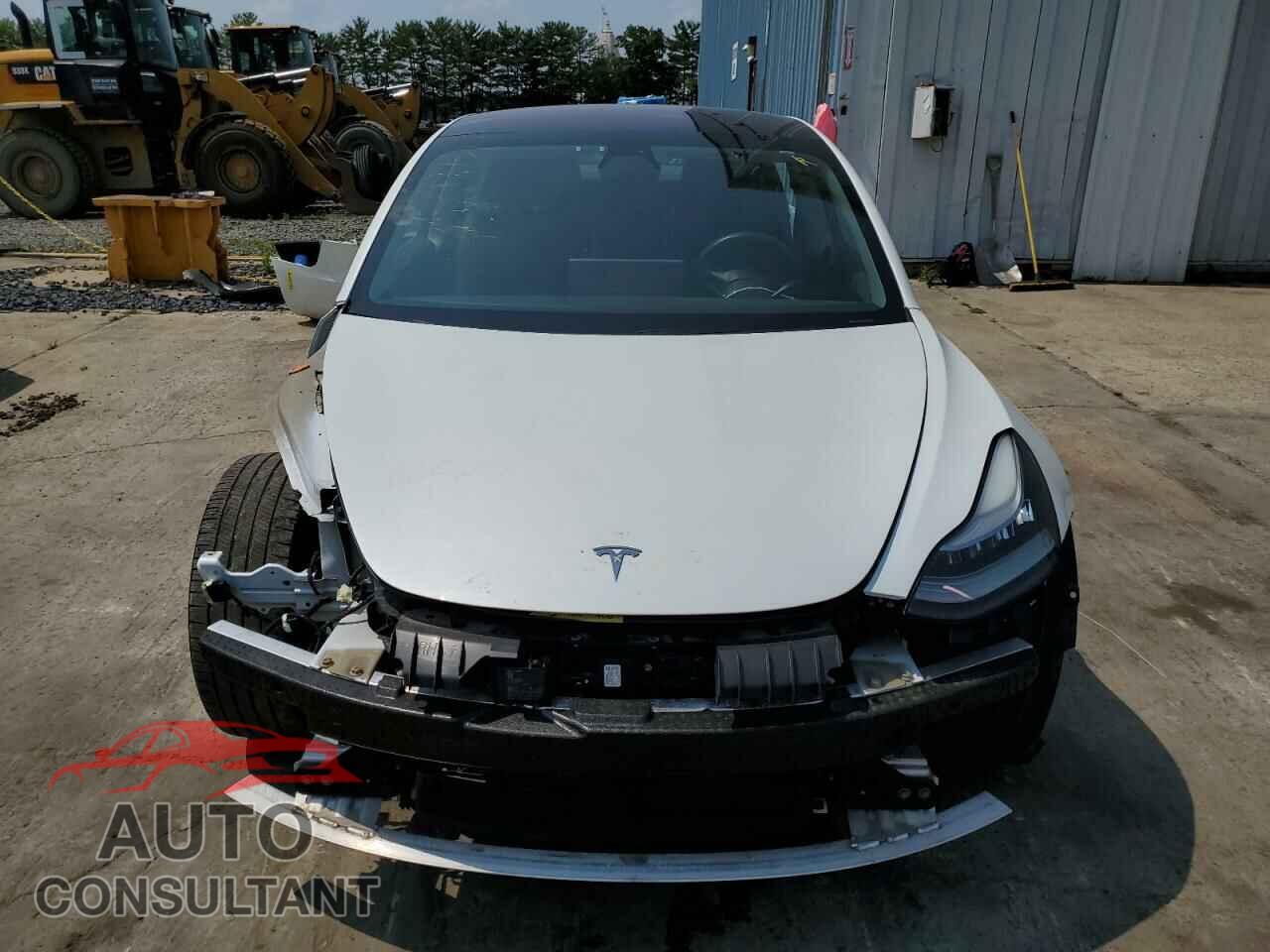 TESLA MODEL 3 2018 - 5YJ3E1EA8JF153055