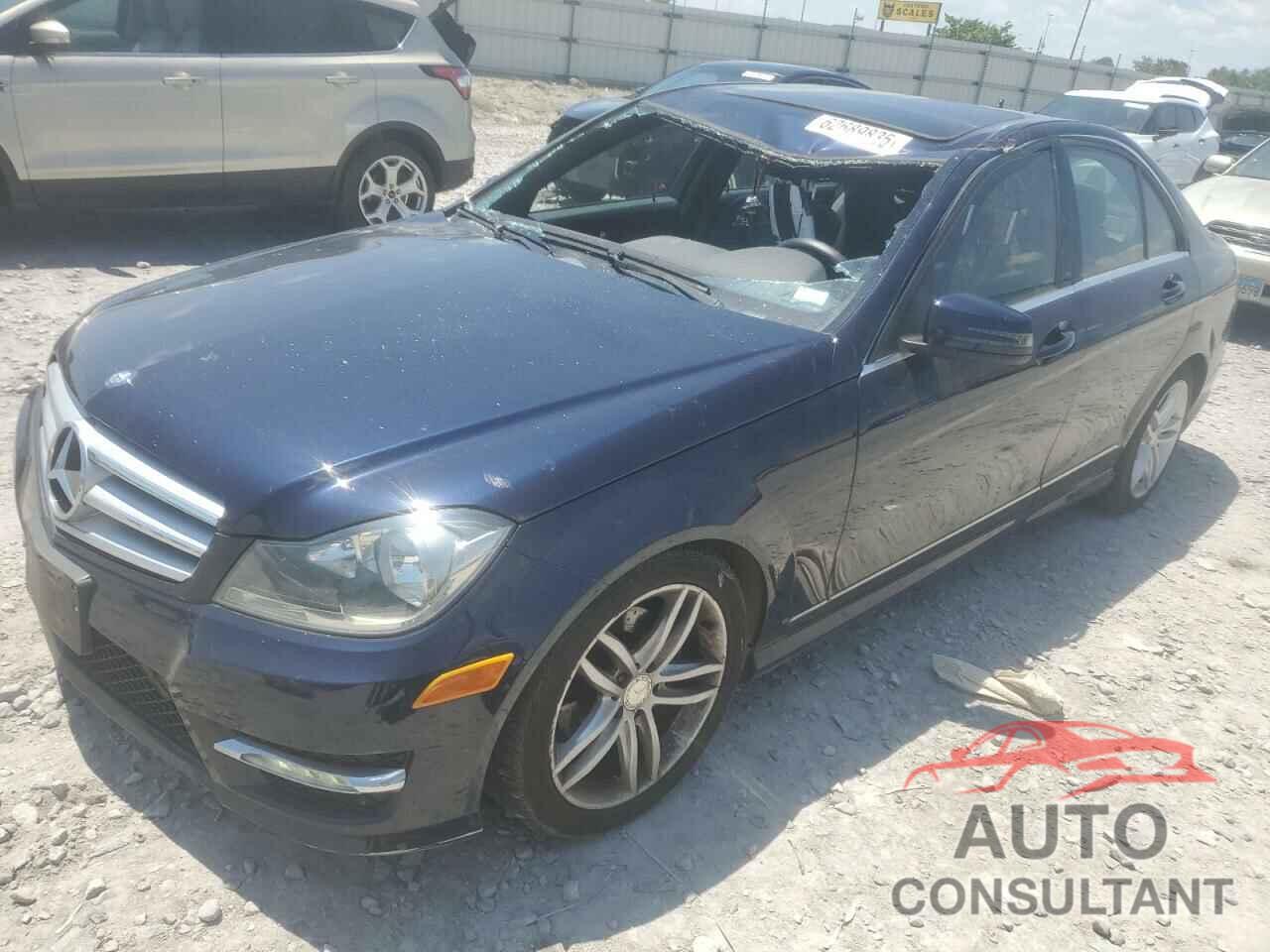 MERCEDES-BENZ C-CLASS 2012 - WDDGF8BB5CR212988