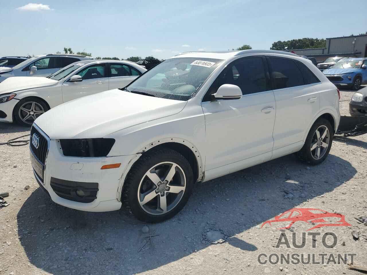 AUDI Q3 2015 - WA1EFCFS4FR006039