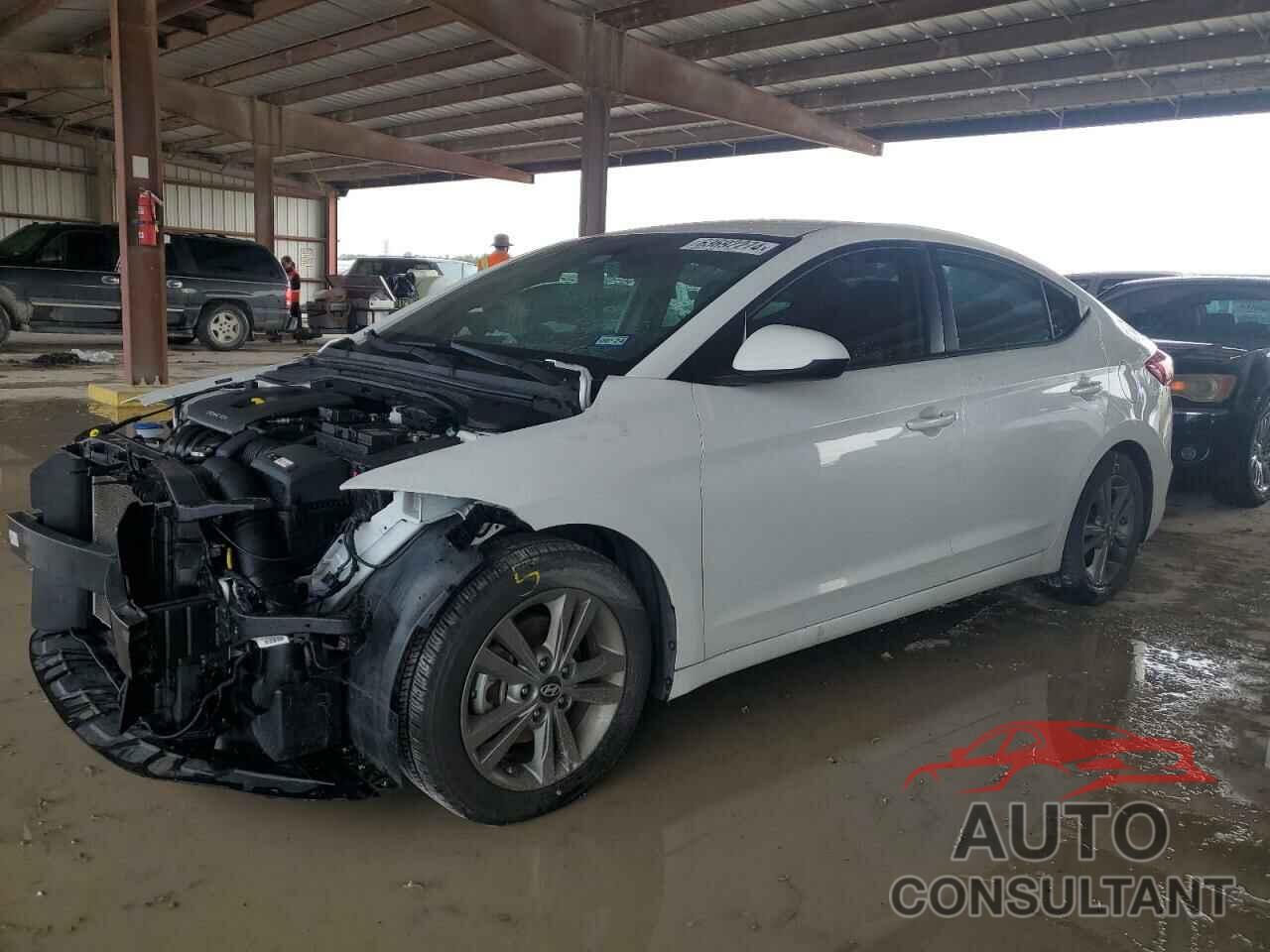 HYUNDAI ELANTRA 2018 - 5NPD84LF7JH323192