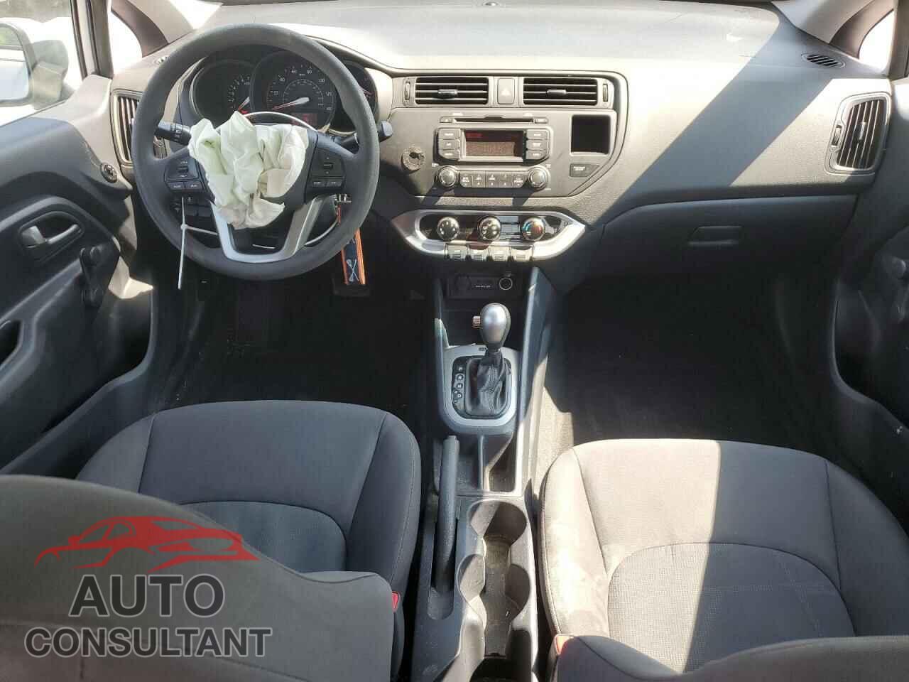 KIA RIO 2015 - KNADM4A33F6467552