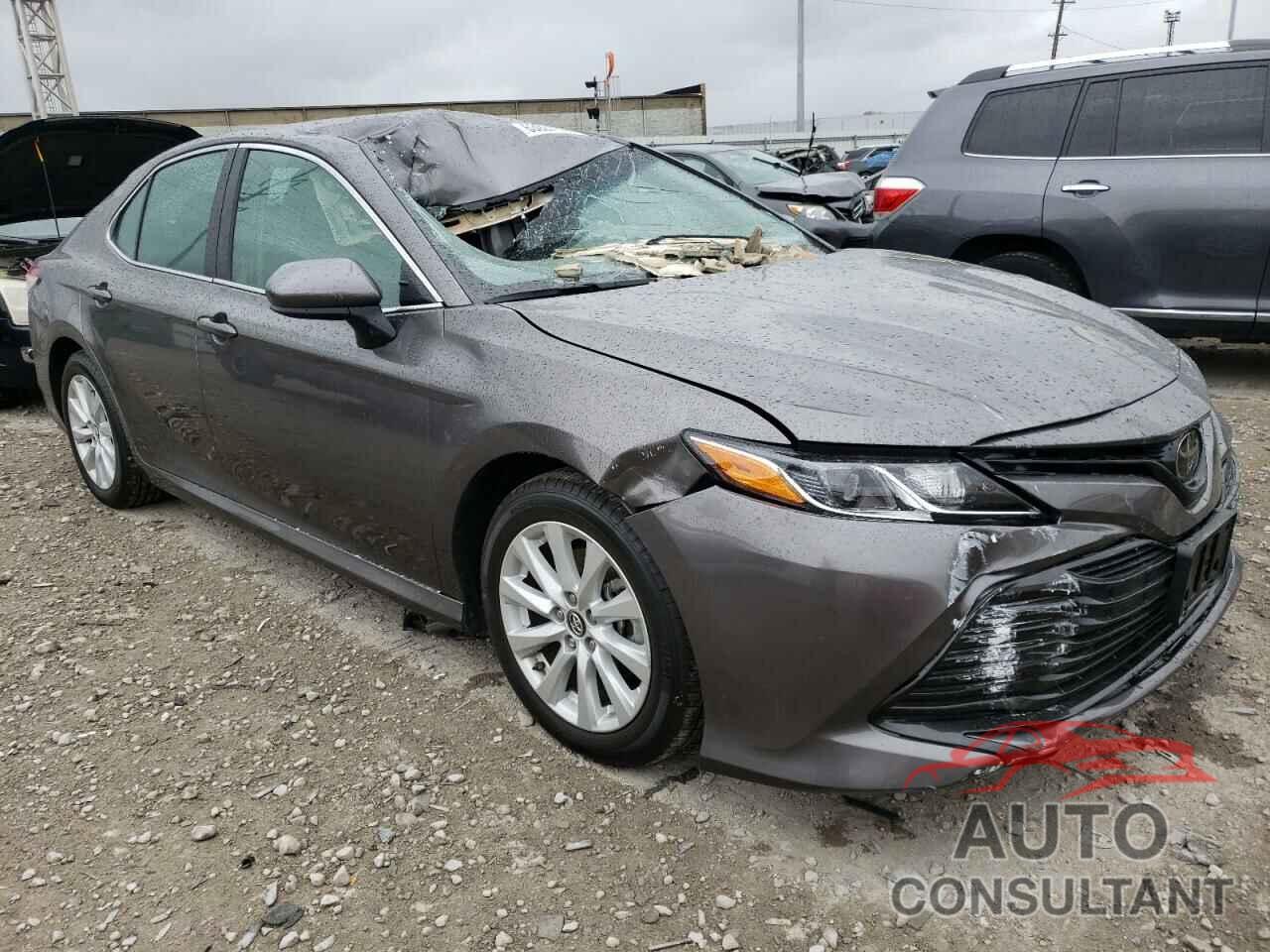 TOYOTA CAMRY 2018 - 4T1B11HK6JU670854