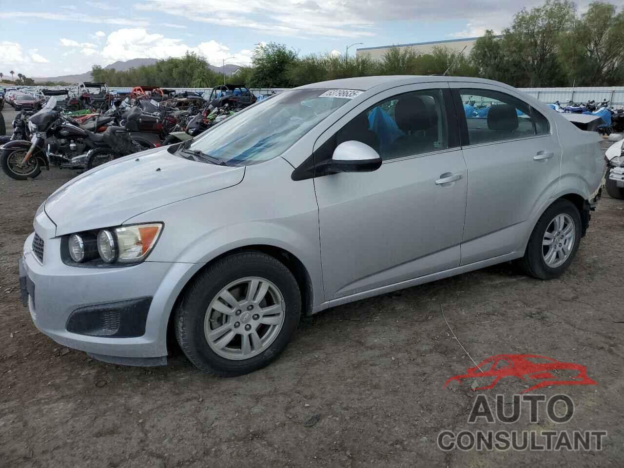 CHEVROLET SONIC 2015 - 1G1JC5SG9F4144997