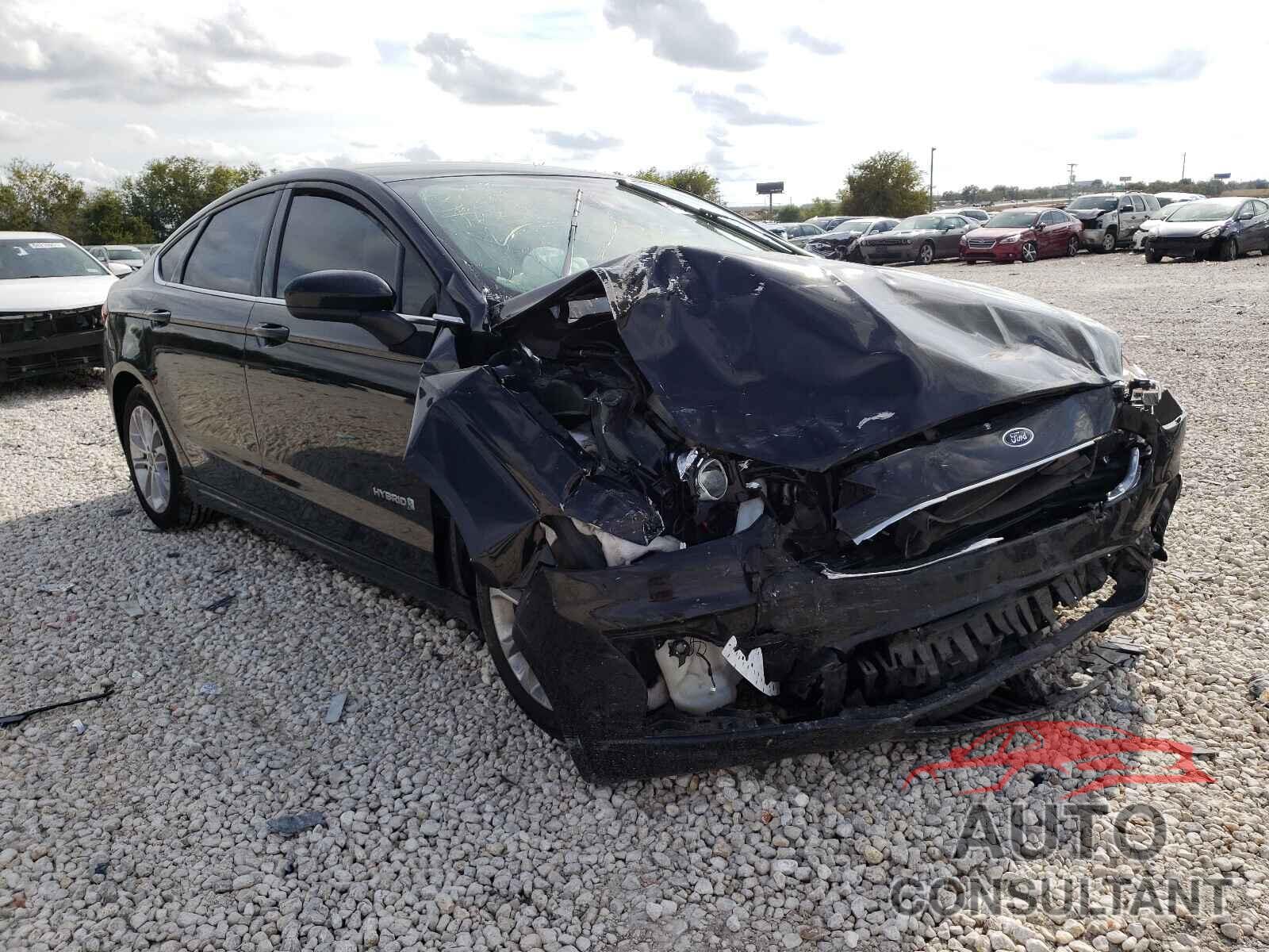 FORD FUSION 2019 - 3FA6P0LU1KR180926