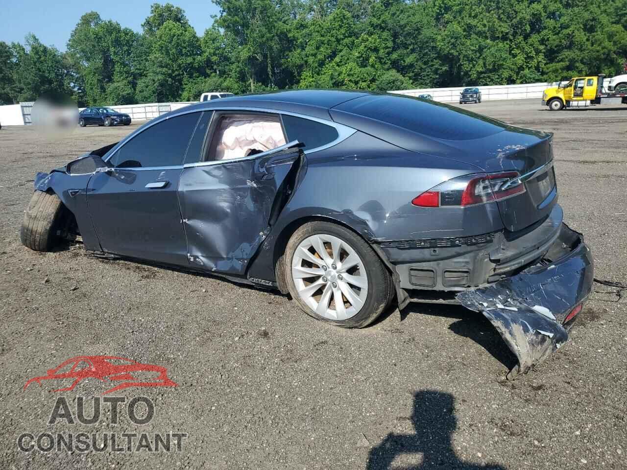 TESLA MODEL S 2020 - 5YJSA1E24LF359556