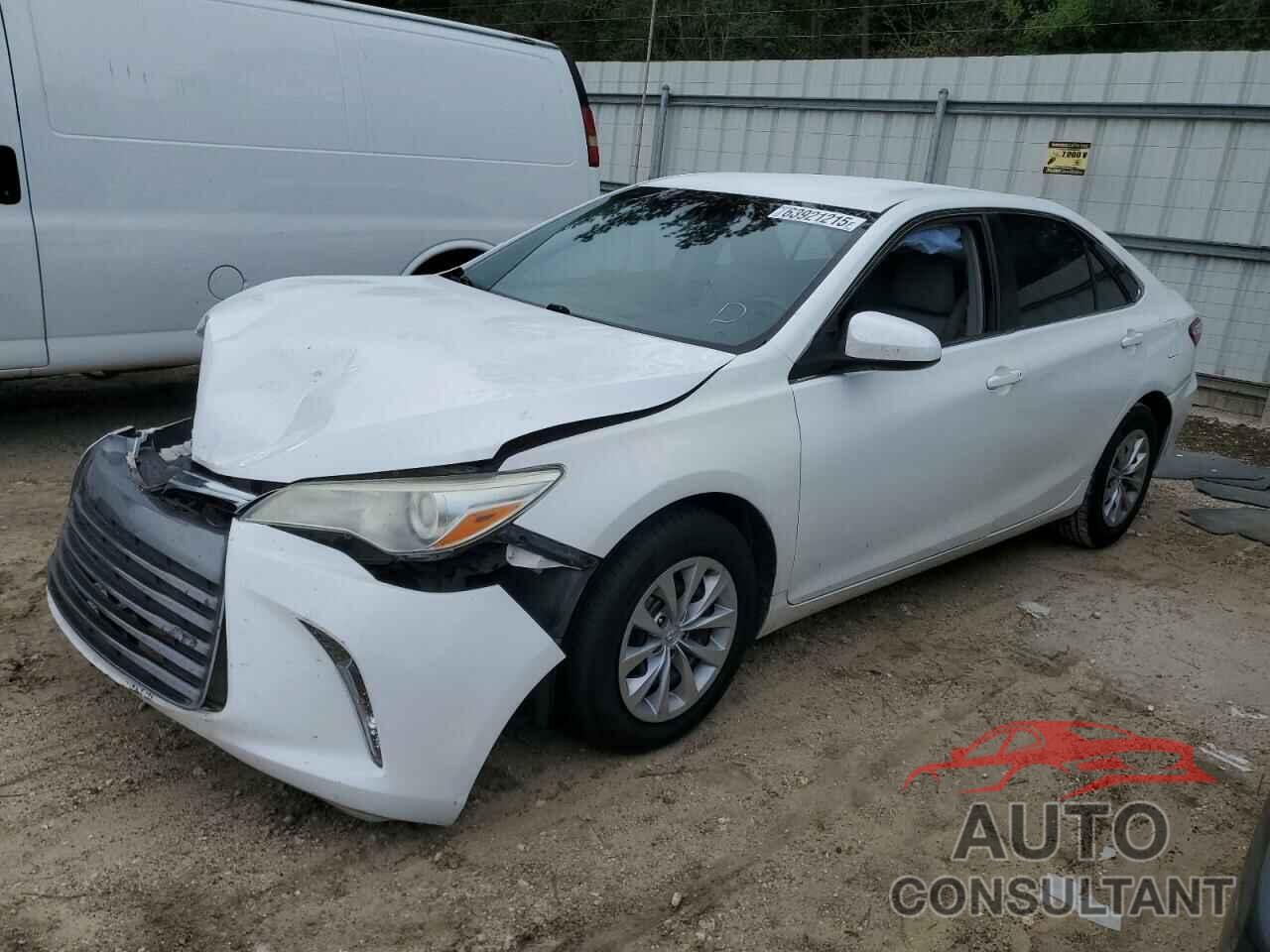 TOYOTA CAMRY 2016 - 4T4BF1FK1GR560183