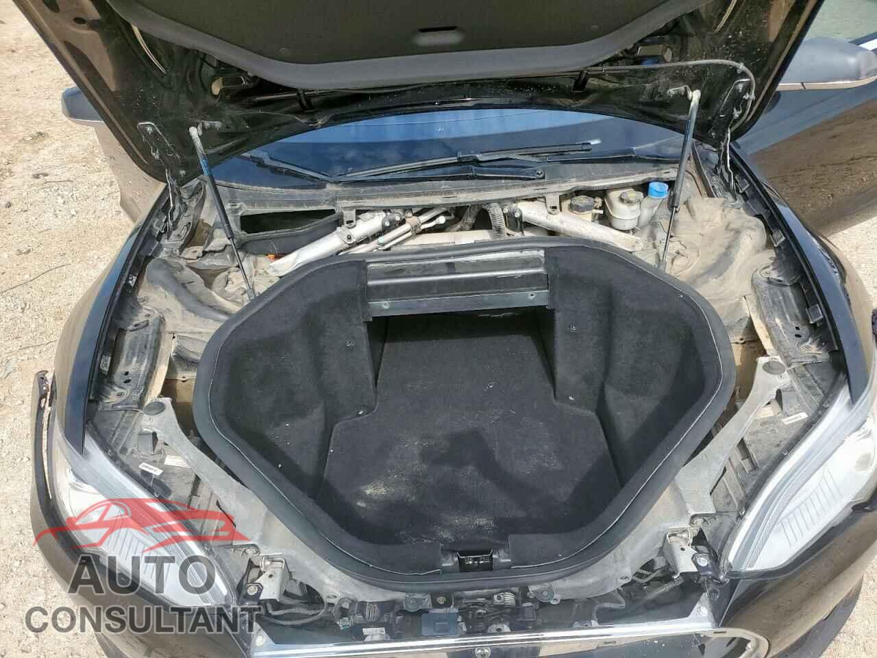 TESLA MODEL S 2013 - 5YJSA1CP2DFP13199