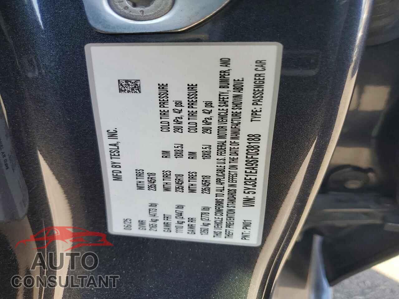 TESLA MODEL 3 2025 - 5YJ3E1EA9SF038188