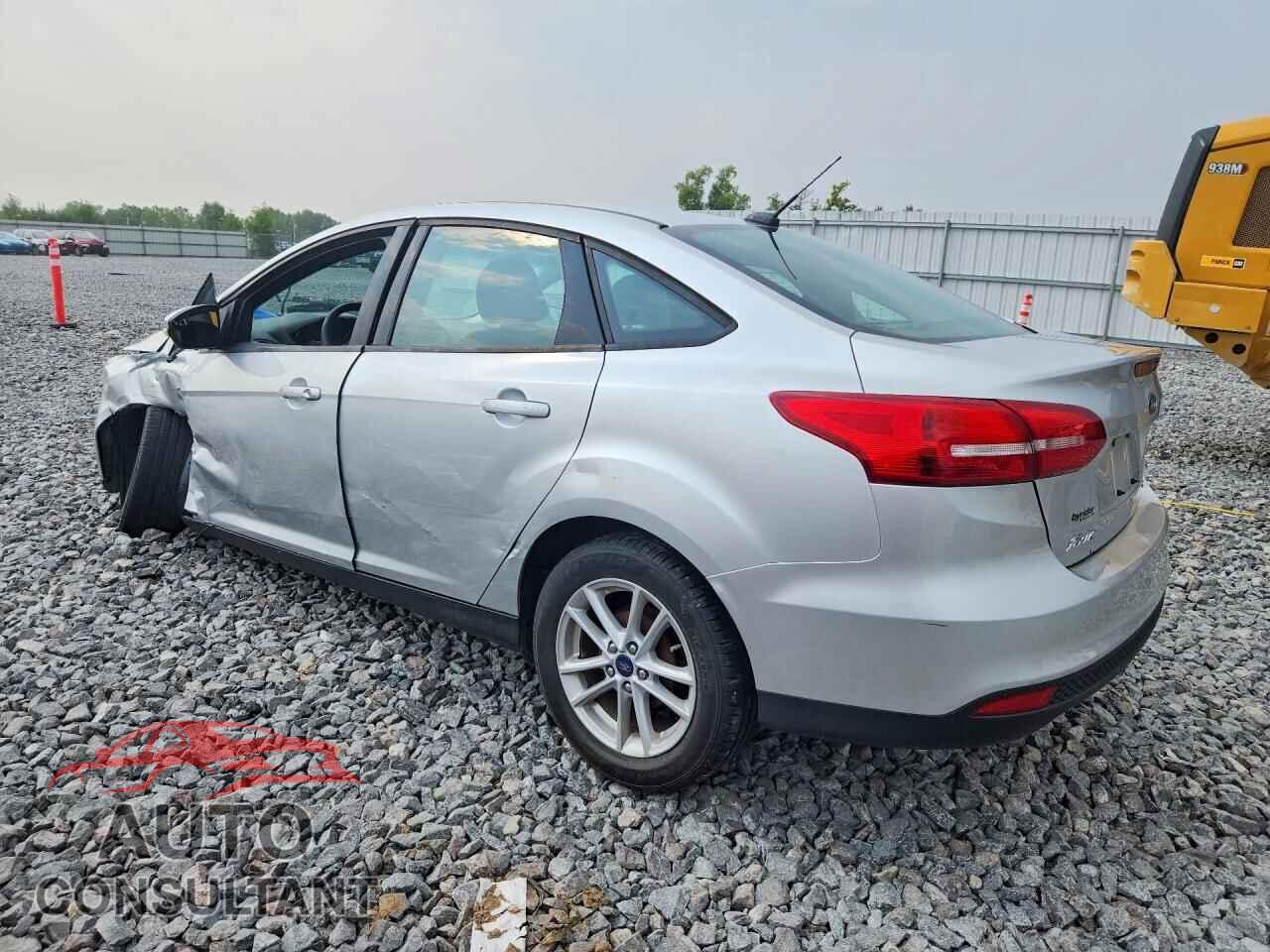 FORD FOCUS 2017 - 1FADP3F26HL302397