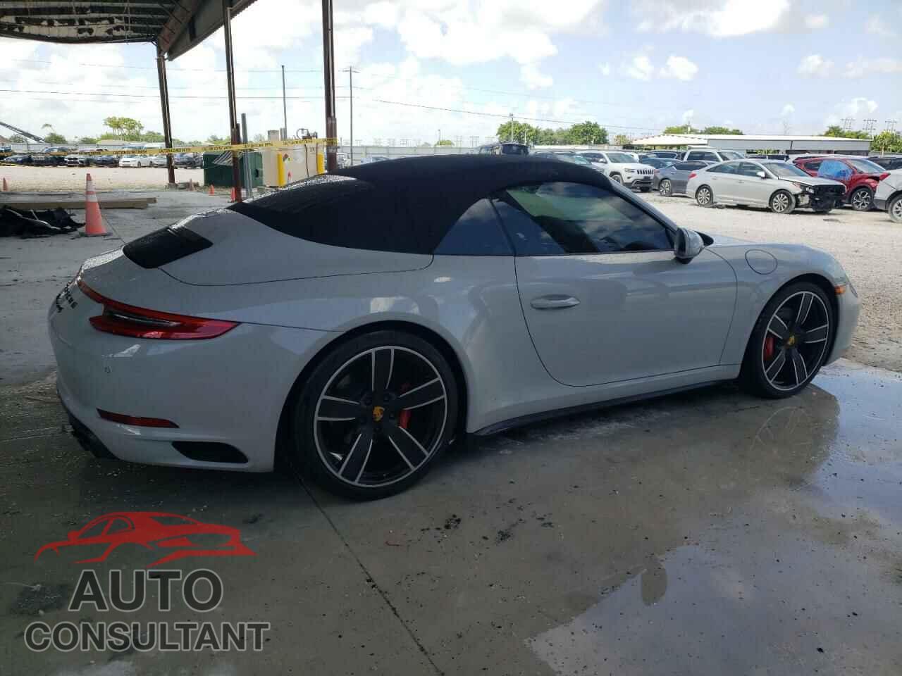 PORSCHE 911 2018 - WP0CB2A95JS147906