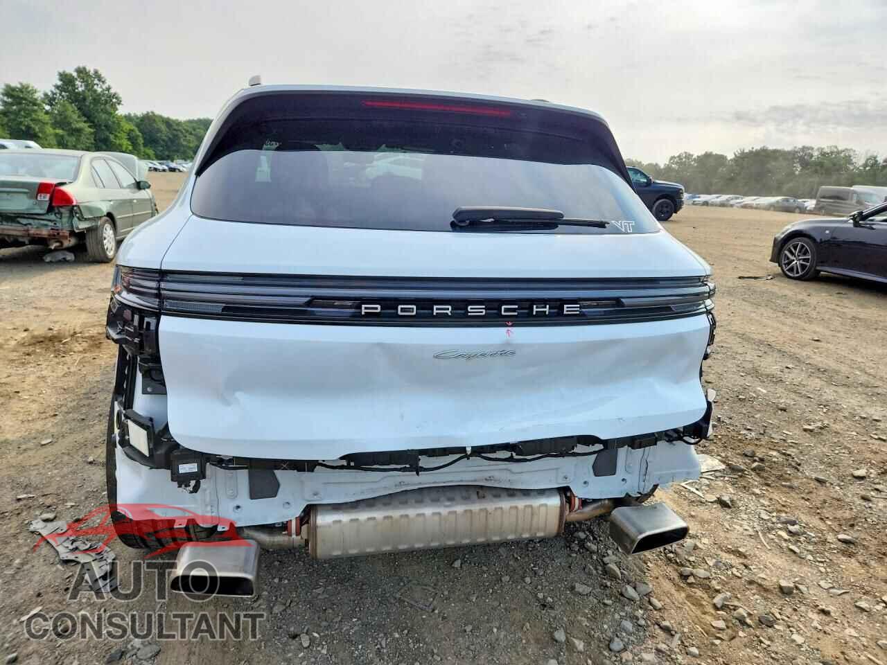 PORSCHE CAYENNE 2024 - WP1AA2AY1RDA09554