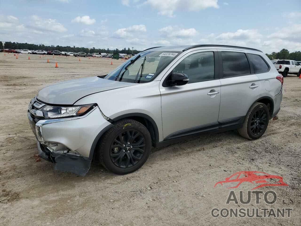 MITSUBISHI OUTLANDER 2018 - JA4AD3A32JZ054426