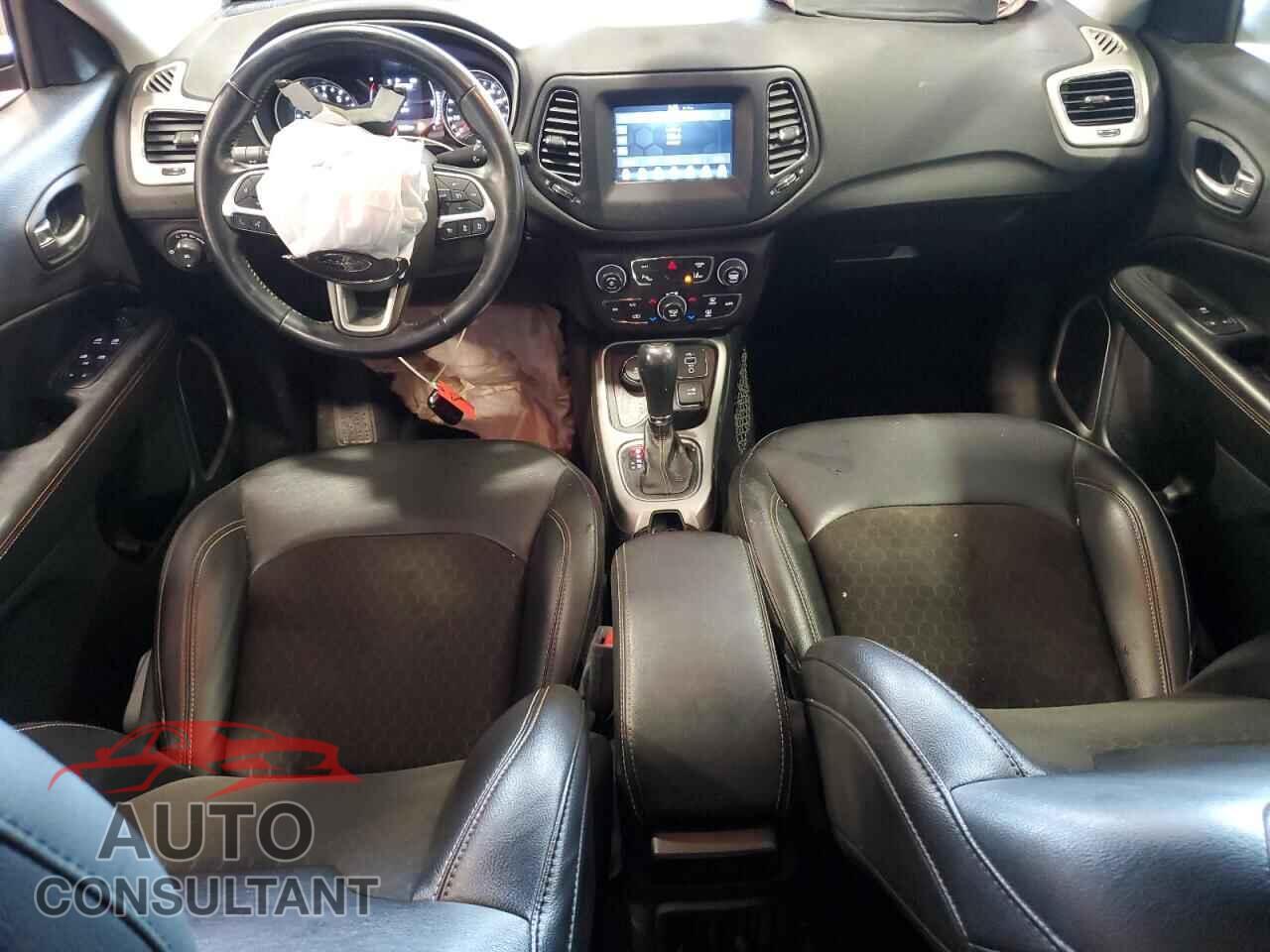 JEEP COMPASS 2020 - 3C4NJDBB9LT217398