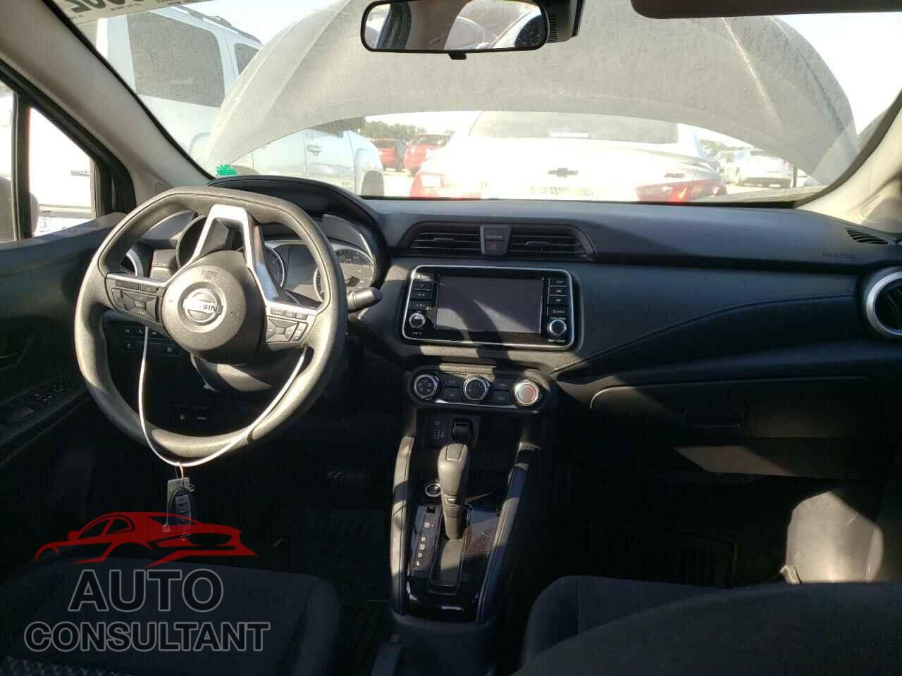 NISSAN VERSA 2021 - 3N1CN8DV9ML814632