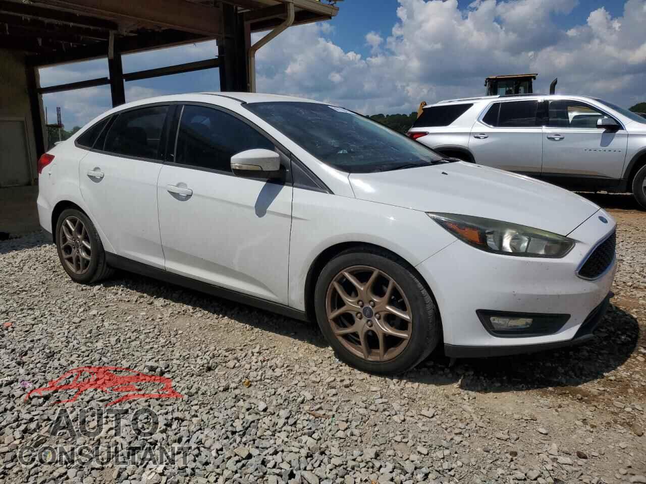 FORD FOCUS 2015 - 1FADP3F20FL224583