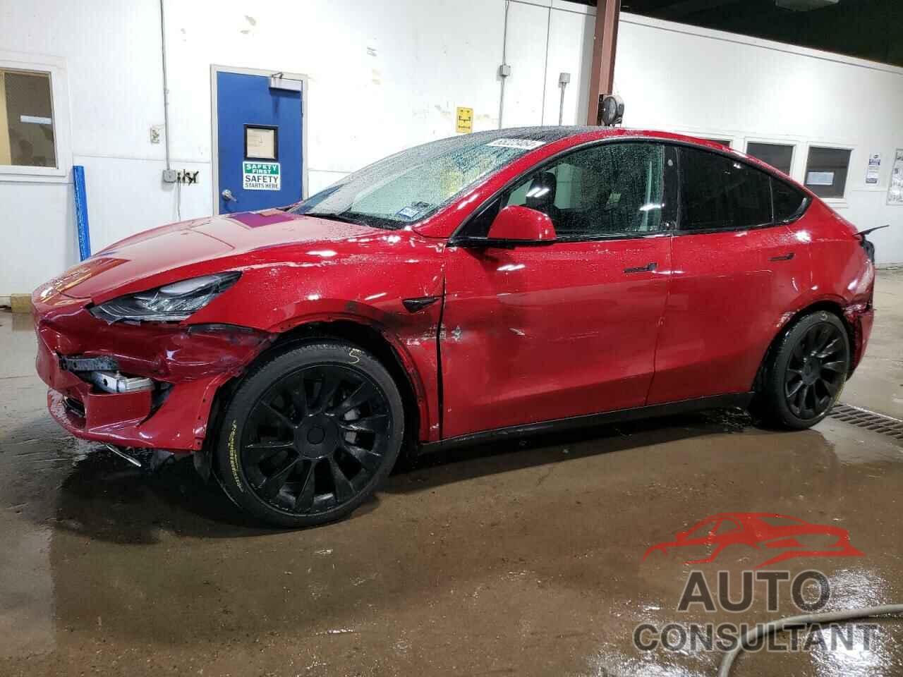 TESLA MODEL Y 2021 - 5YJYGDEEXMF161778