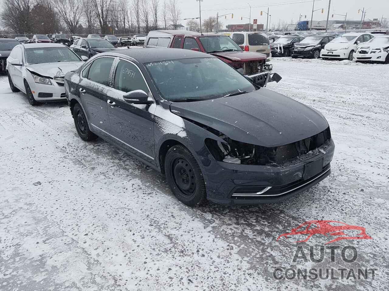 VOLKSWAGEN PASSAT 2017 - 1VWAT7A31HC051981