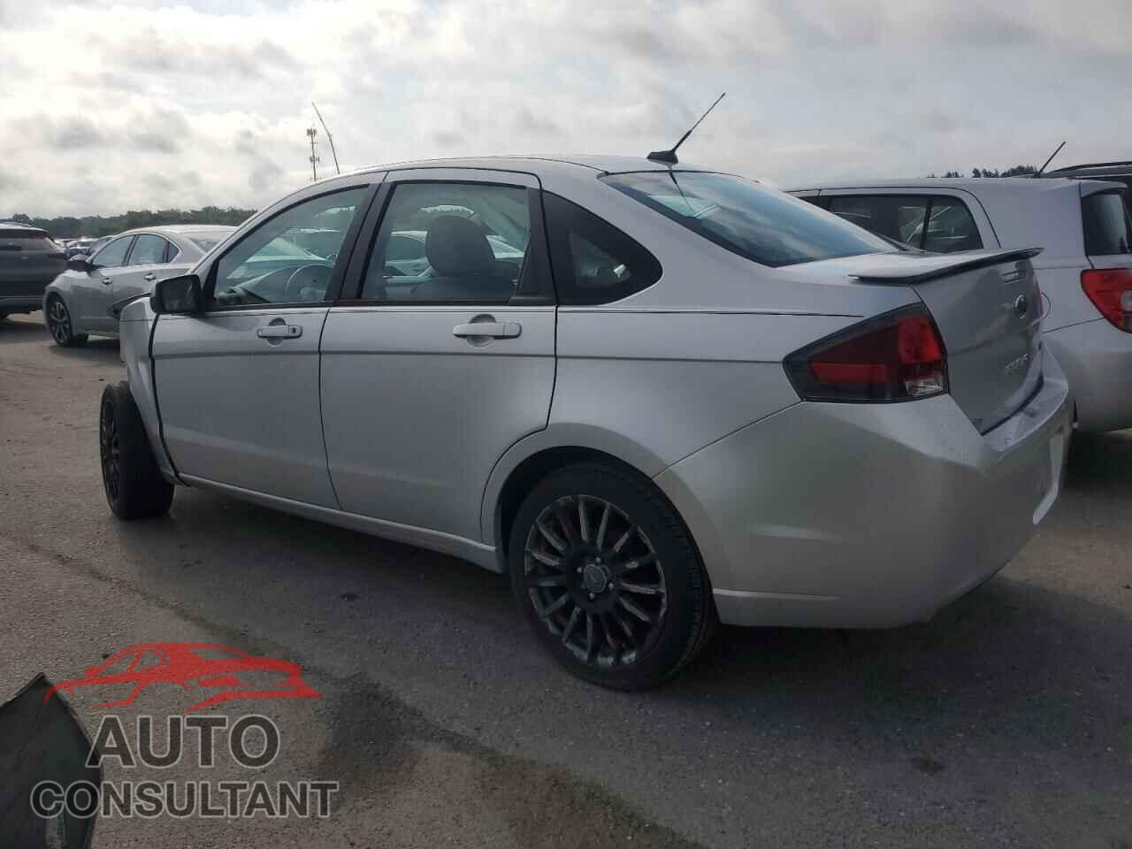 FORD FOCUS 2011 - 1FAHP3GN9BW157789
