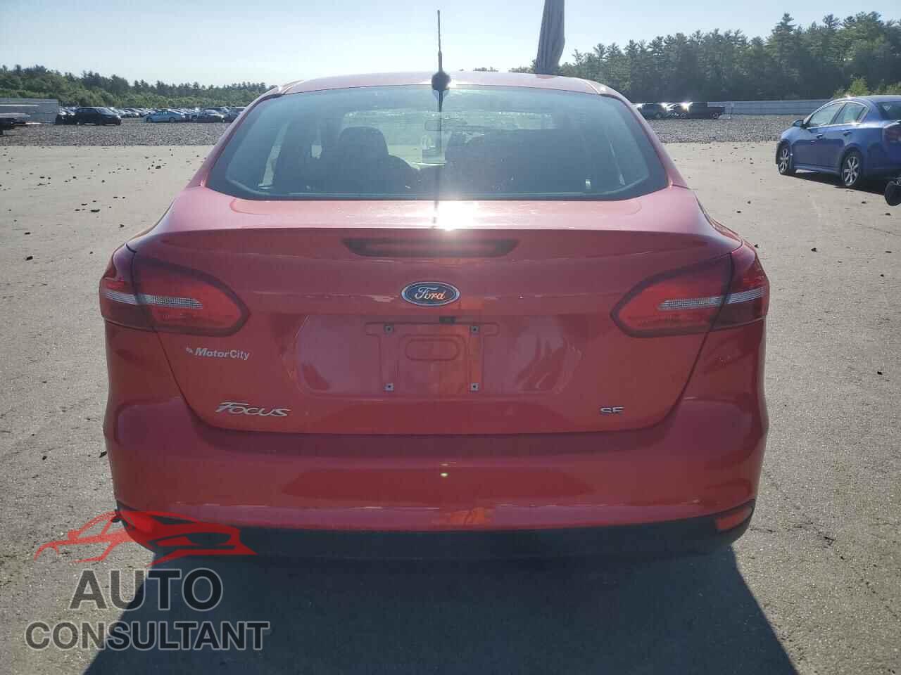 FORD FOCUS 2017 - 1FADP3F22HL326518