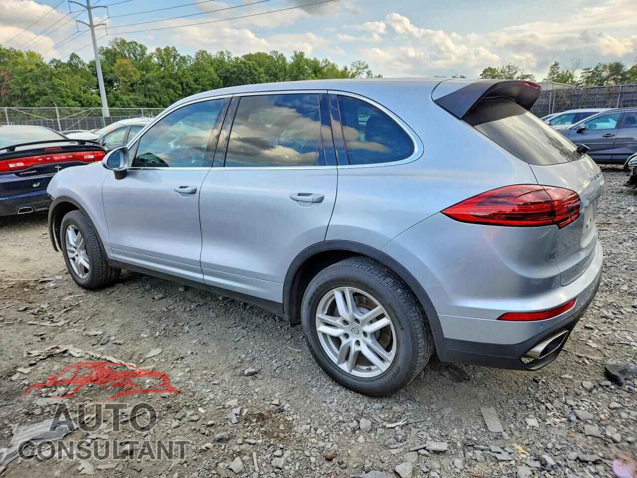 PORSCHE CAYENNE 2016 - WP1AA2A25GLA11595
