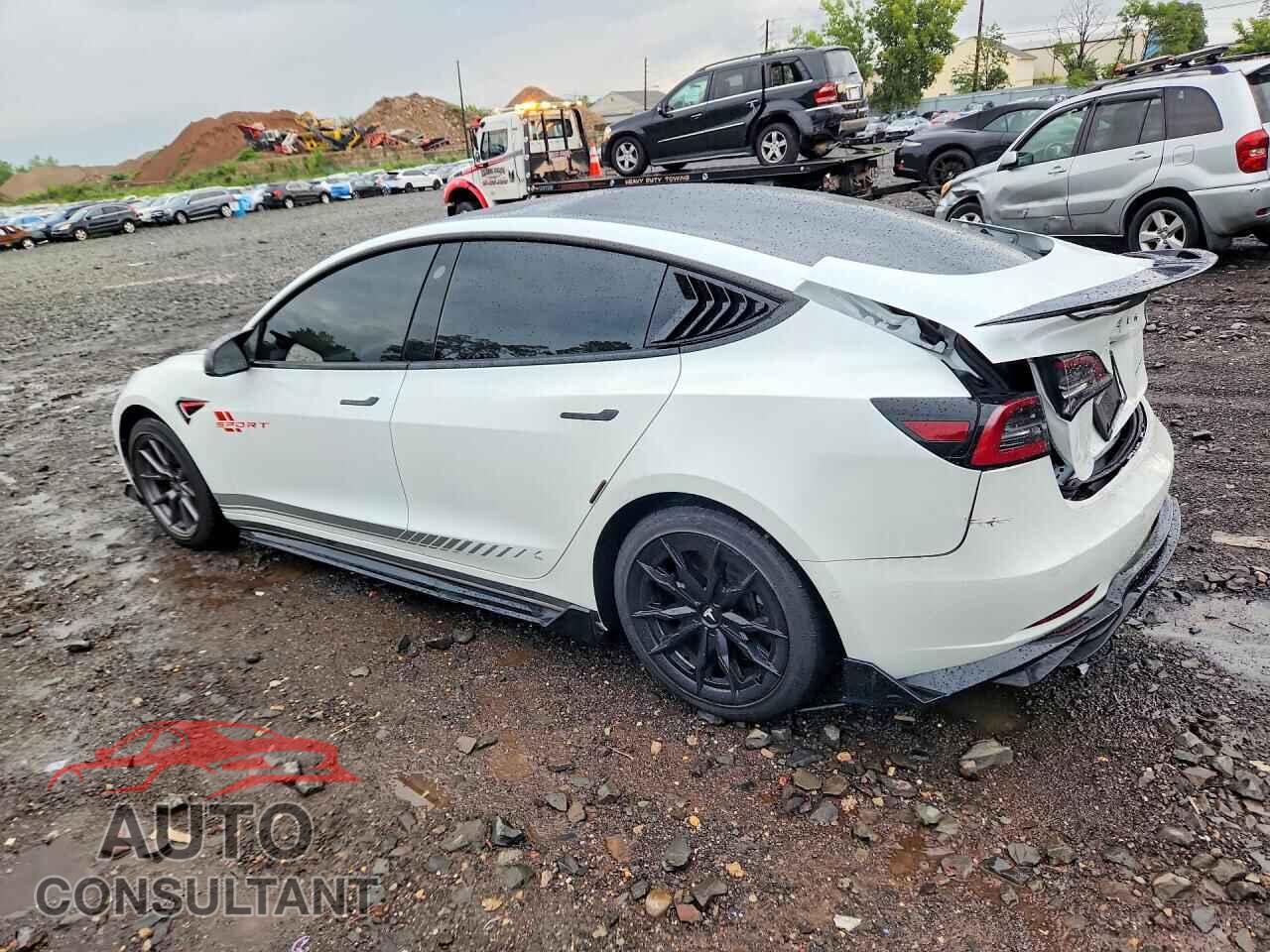 TESLA MODEL 3 2021 - 5YJ3E1EB4MF858593
