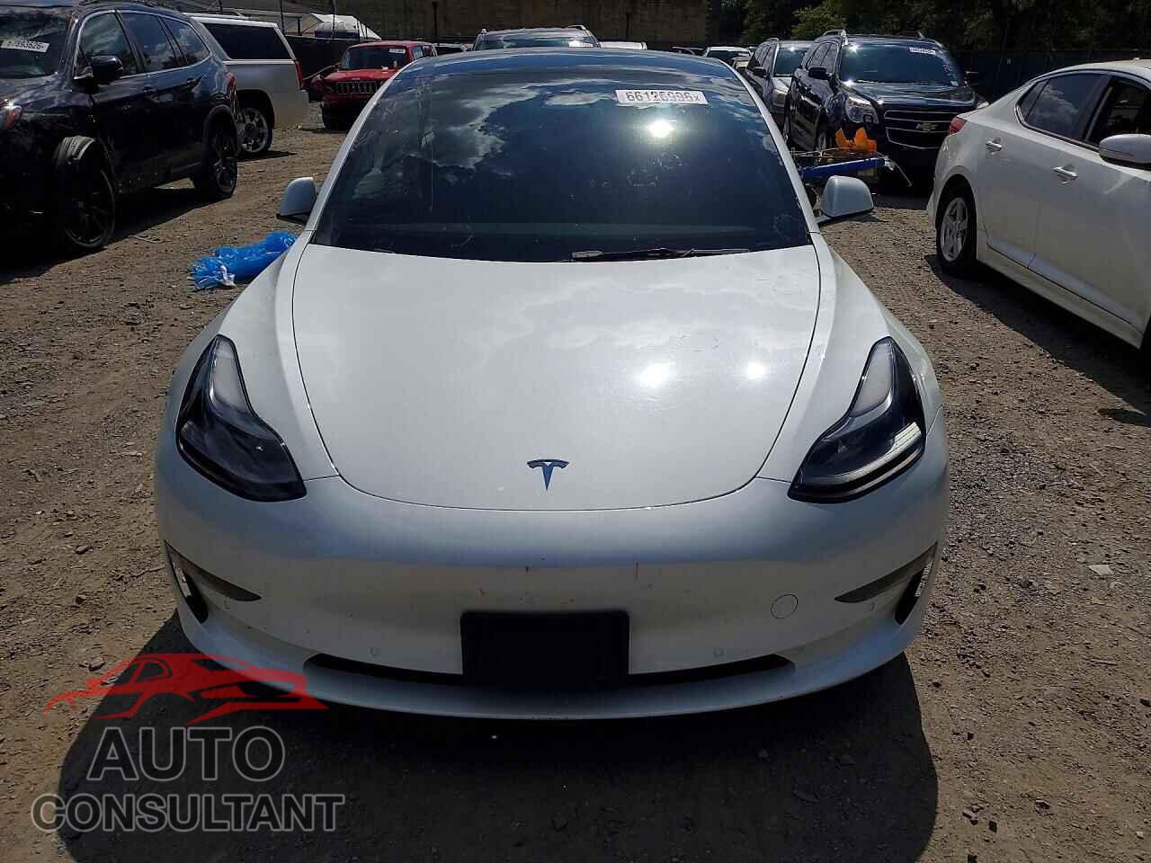 TESLA MODEL 3 2022 - 5YJ3E1EC8NF324362