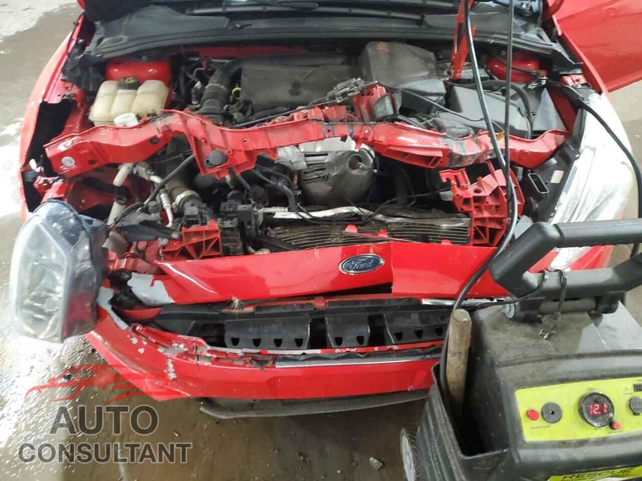 FORD FOCUS 2015 - 1FADP3FE5FL200211