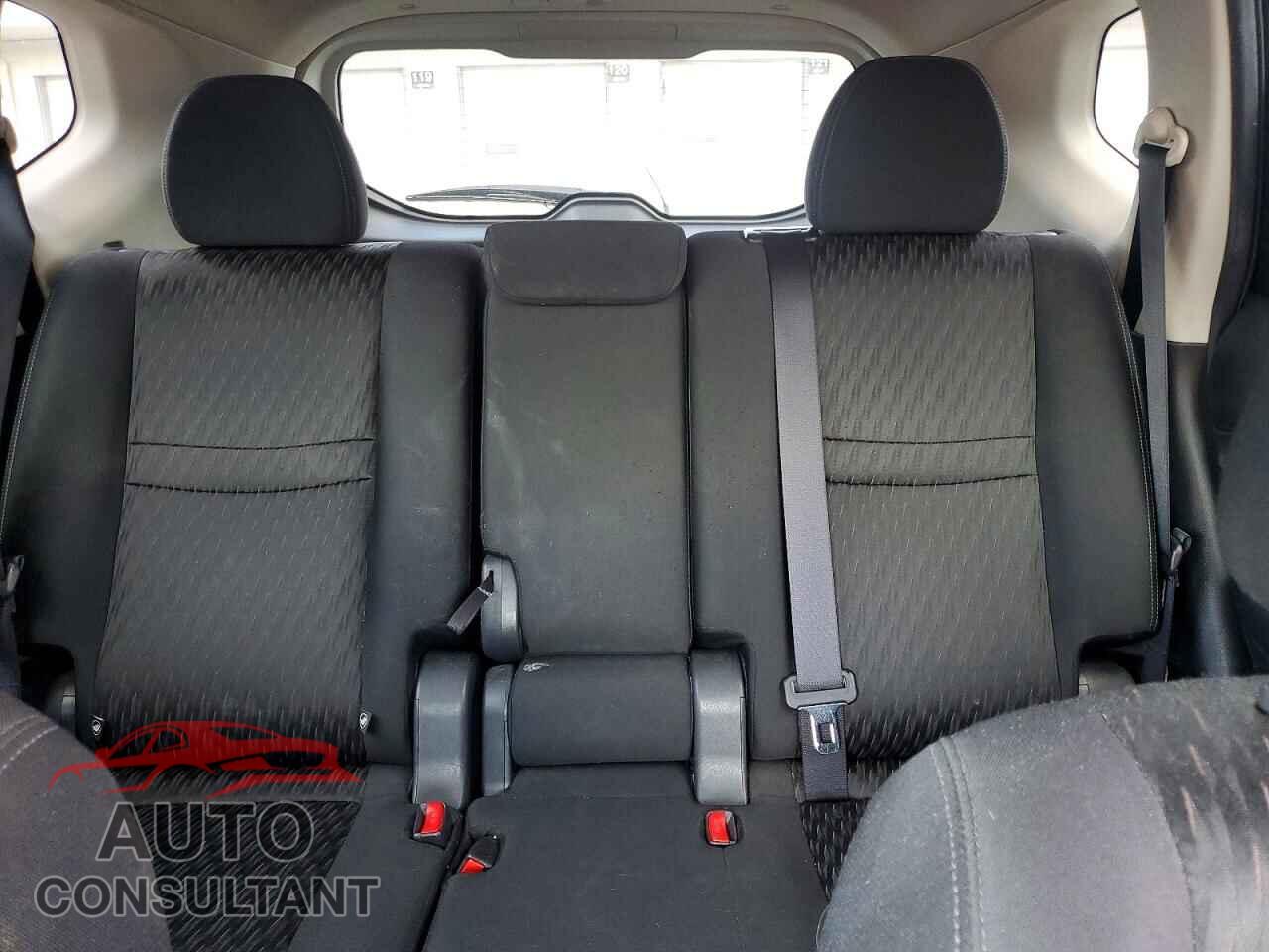 NISSAN ROGUE 2018 - KNMAT2MT5JP511708