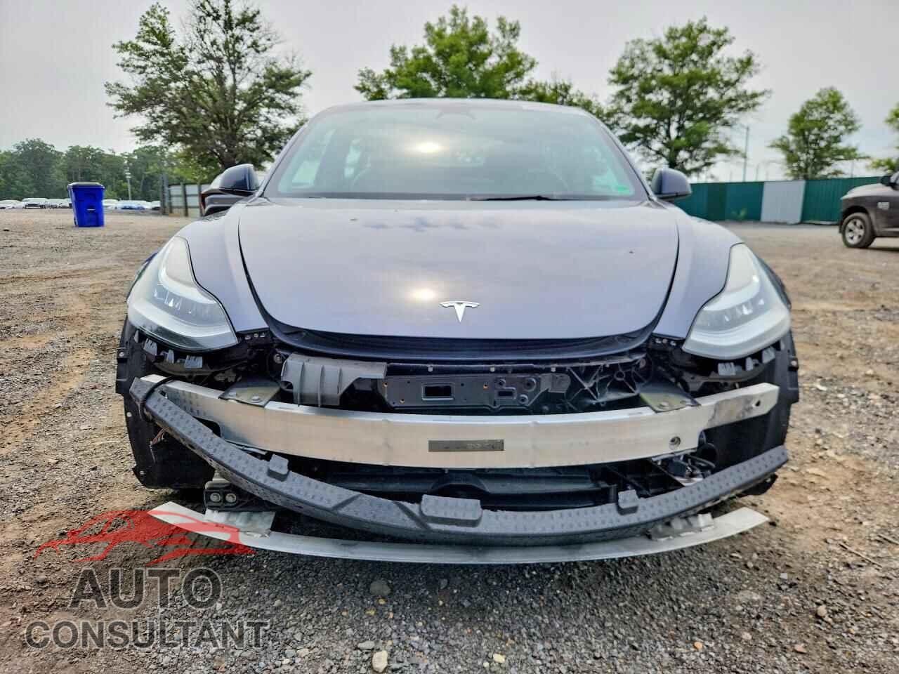 TESLA MODEL 3 2022 - 5YJ3E1EA4NF298843