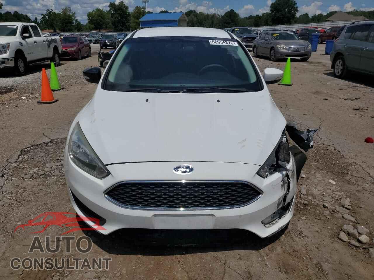 FORD FOCUS 2016 - 1FADP3F28GL309978
