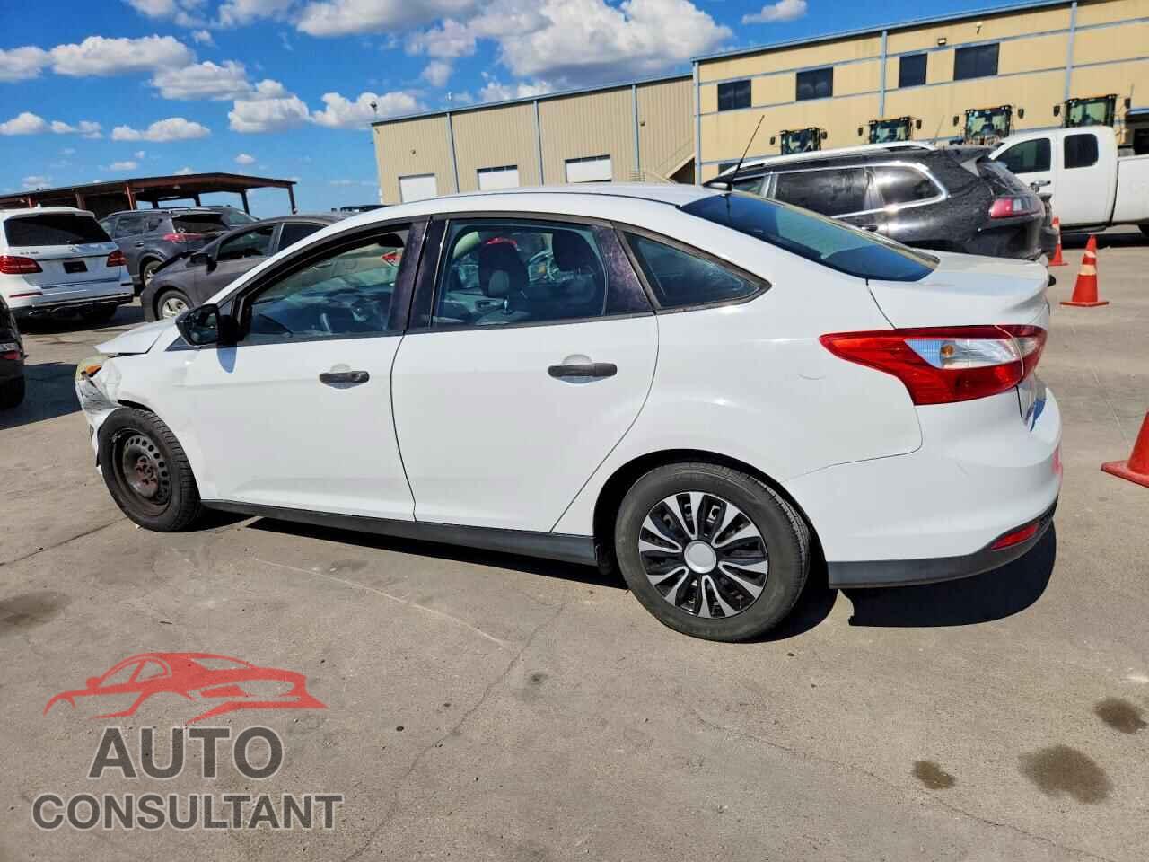 FORD FOCUS 2012 - 1FAHP3E21CL272172