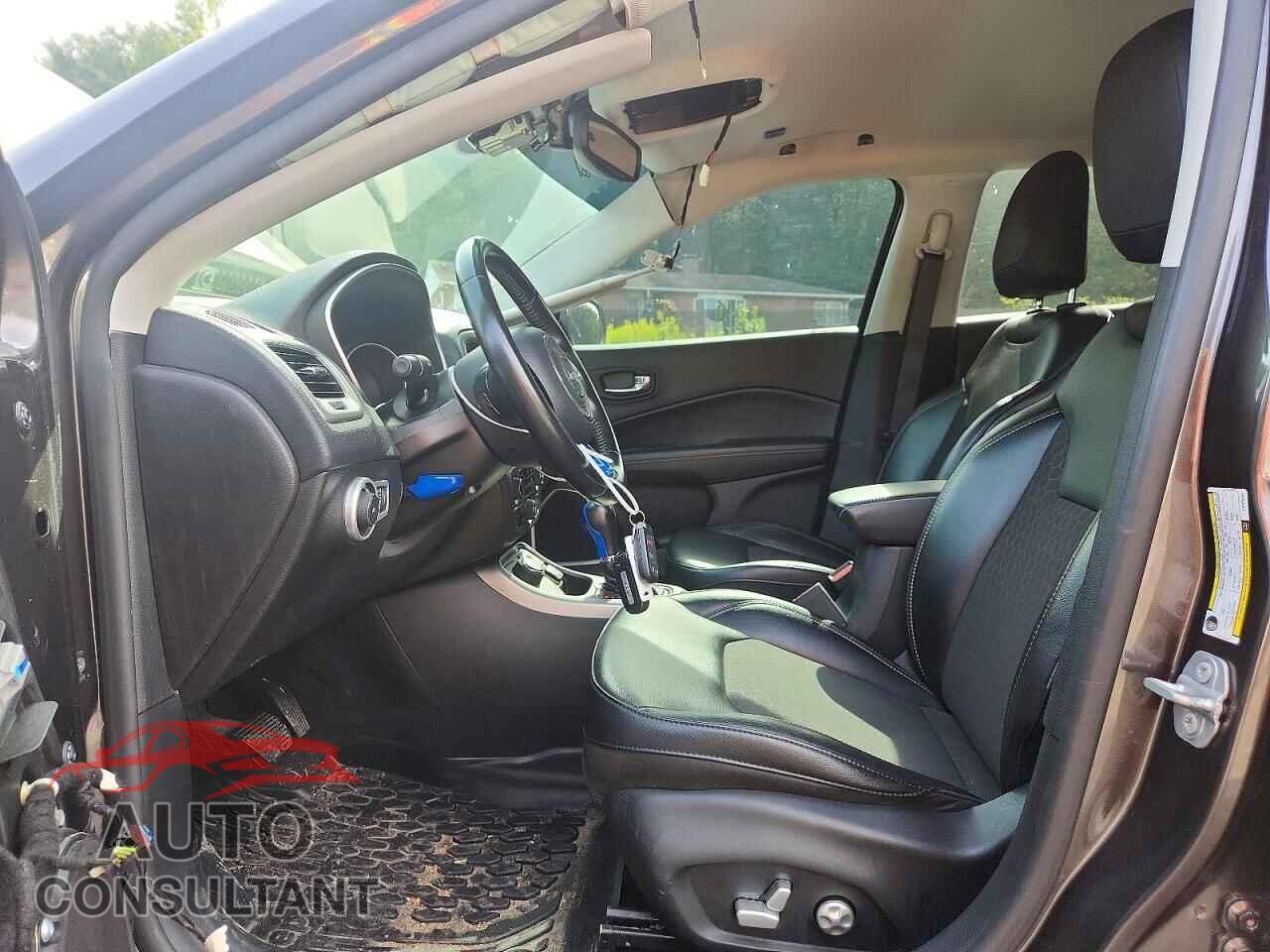 JEEP COMPASS 2020 - 3C4NJDBB3LT104563