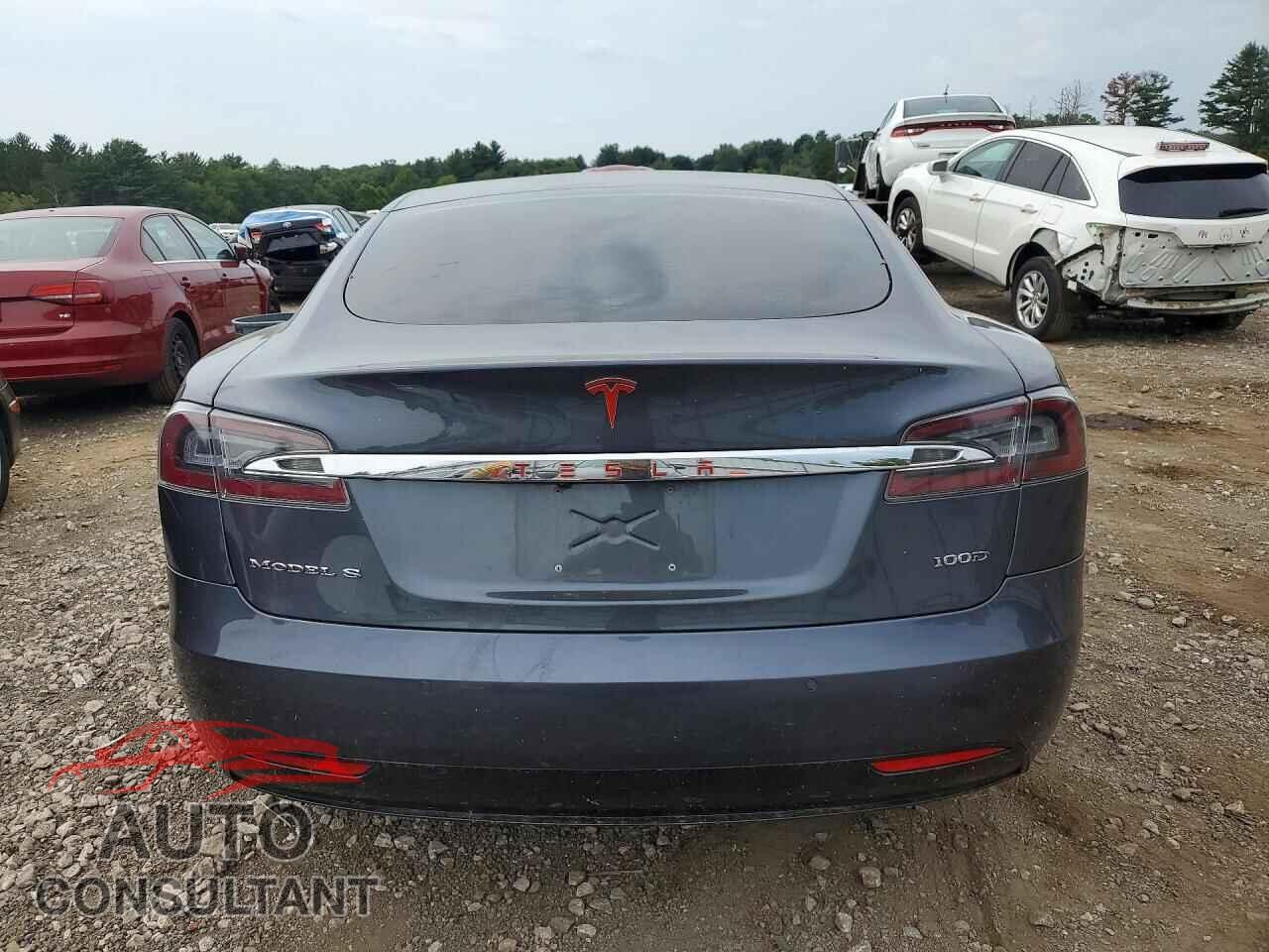 TESLA MODEL S 2017 - 5YJSA1E22HF202566