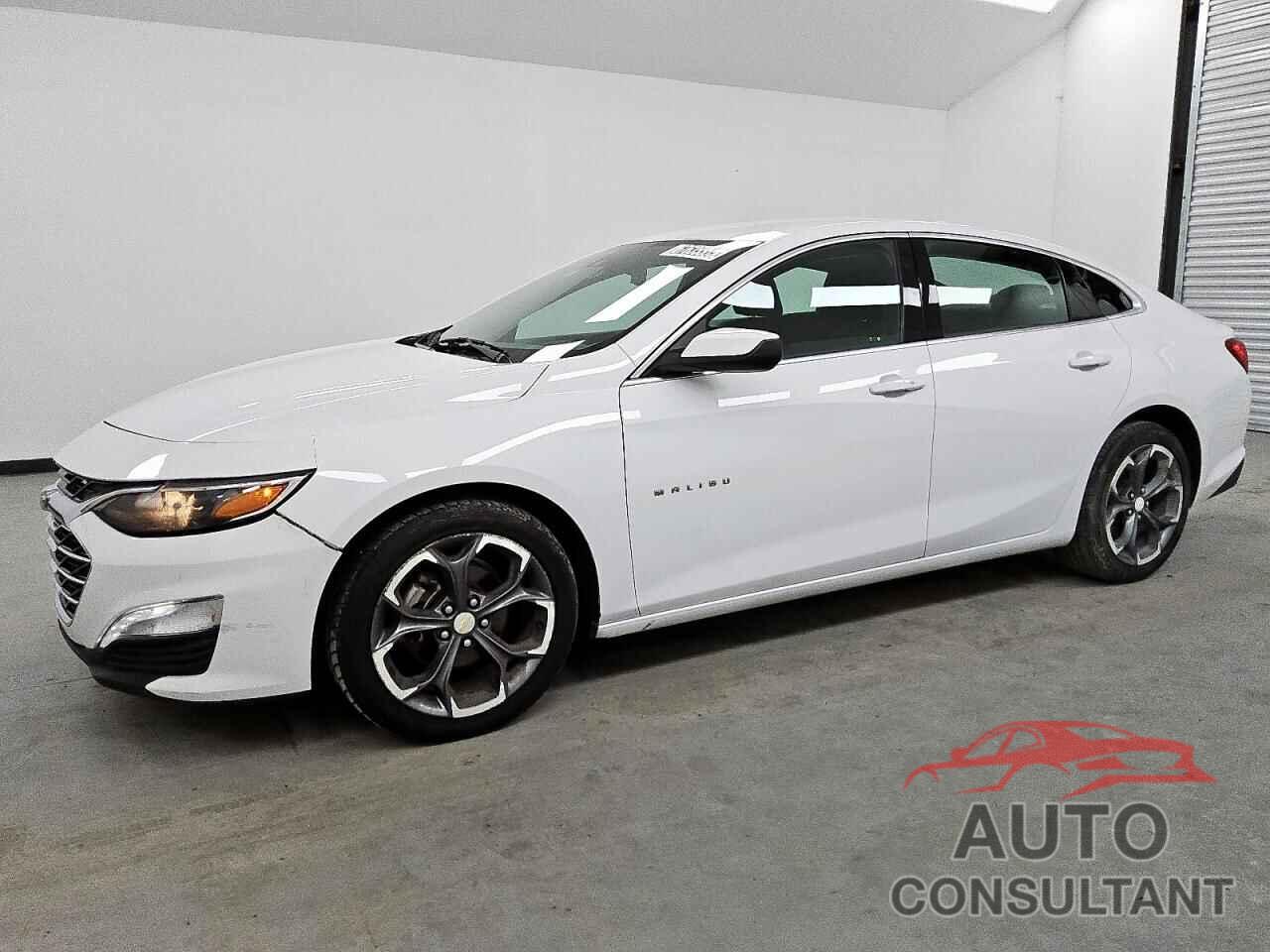 CHEVROLET MALIBU 2023 - 1G1ZD5ST5PF130842