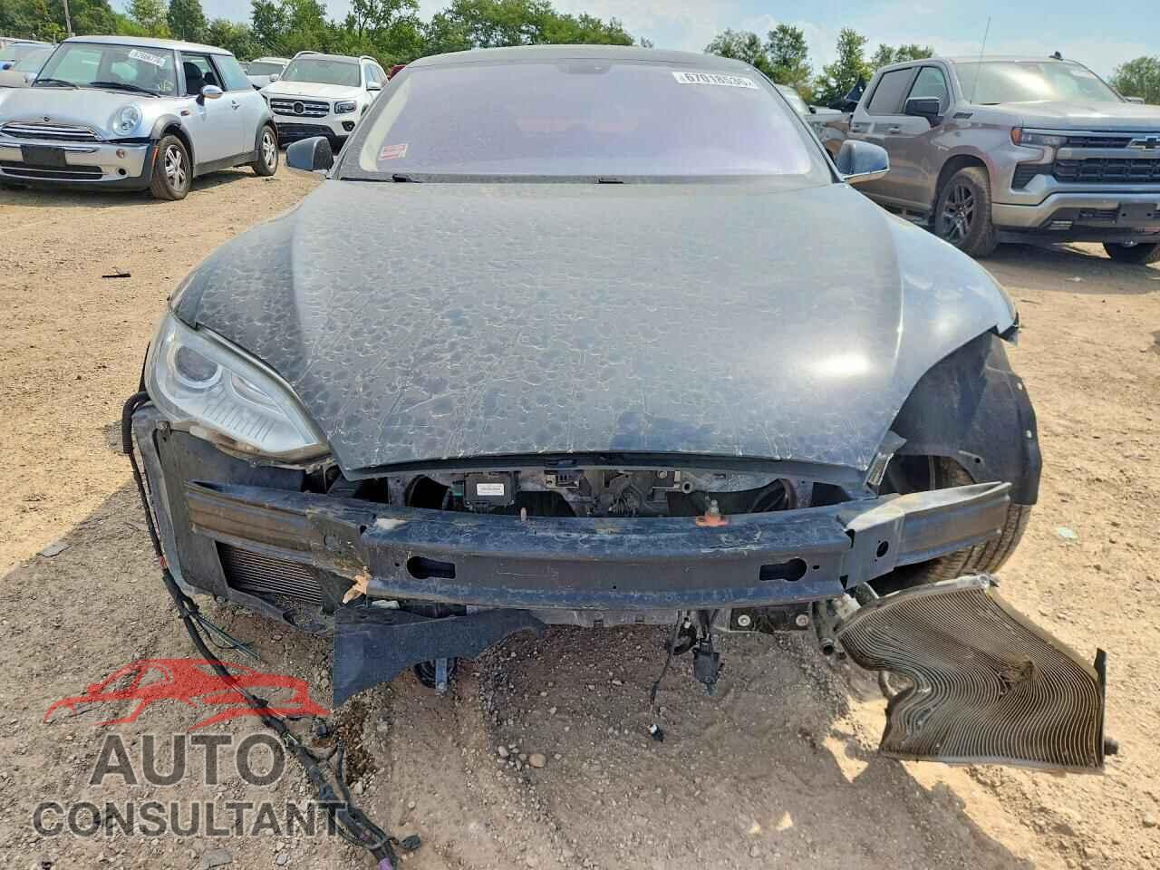 TESLA MODEL S 2014 - 5YJSA1H1XEFP43380