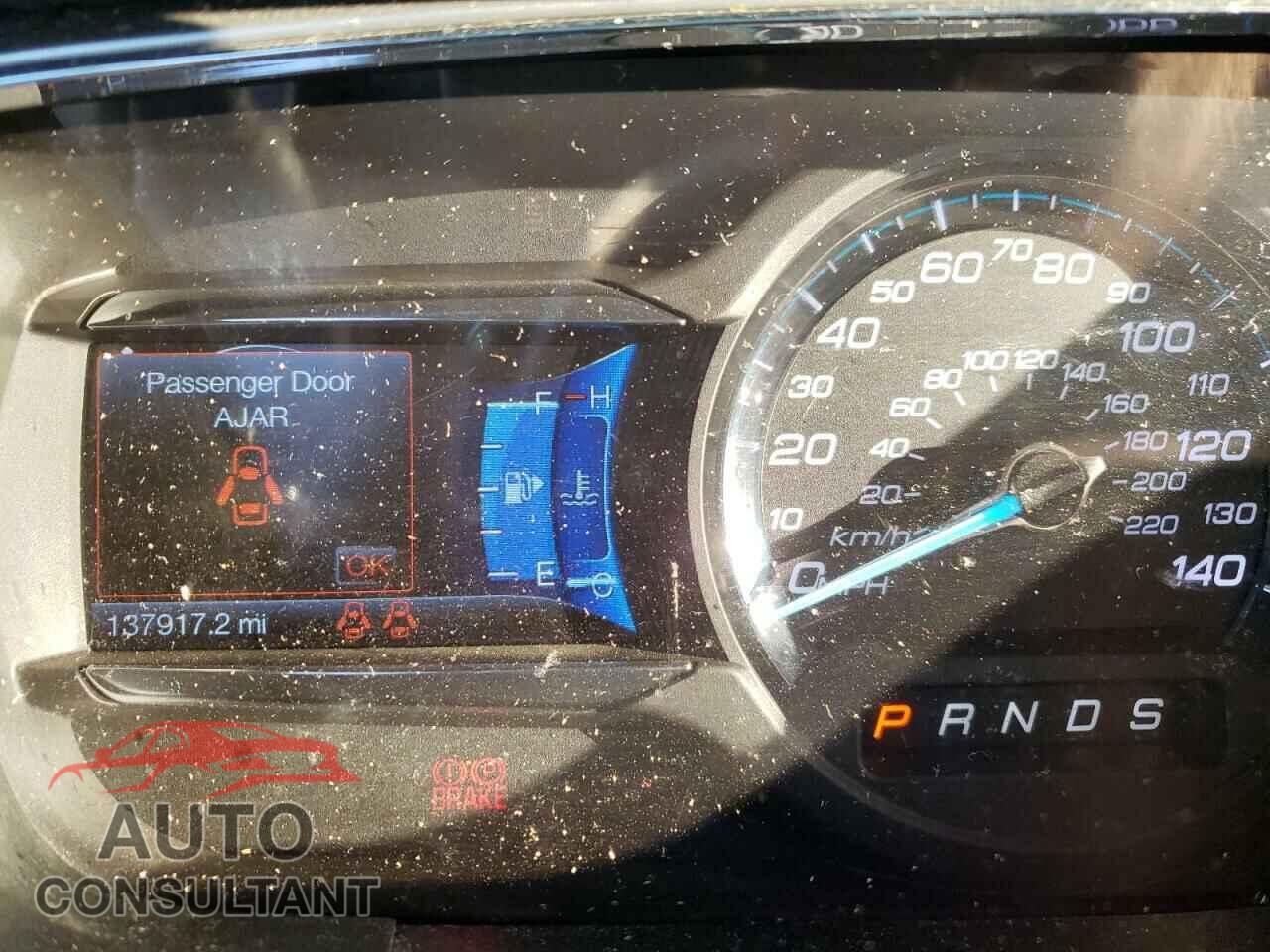FORD TAURUS 2017 - 1FAHP2E87EG182079