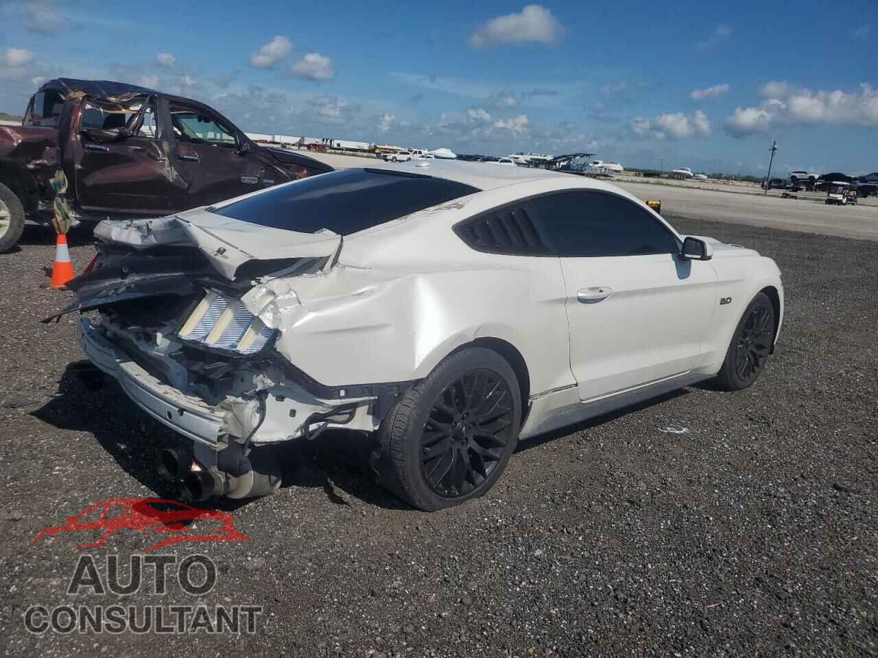 FORD MUSTANG 2017 - 1FA6P8CF4H5270924