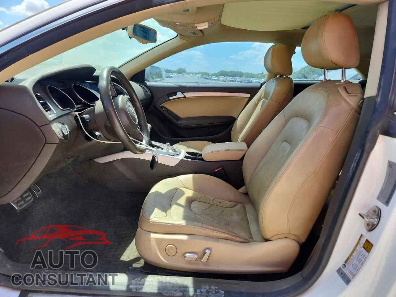 AUDI A5 2013 - WAULFAFR2DA002370