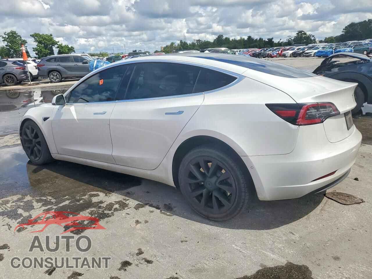 TESLA MODEL 3 2020 - 5YJ3E1EBXLF720233