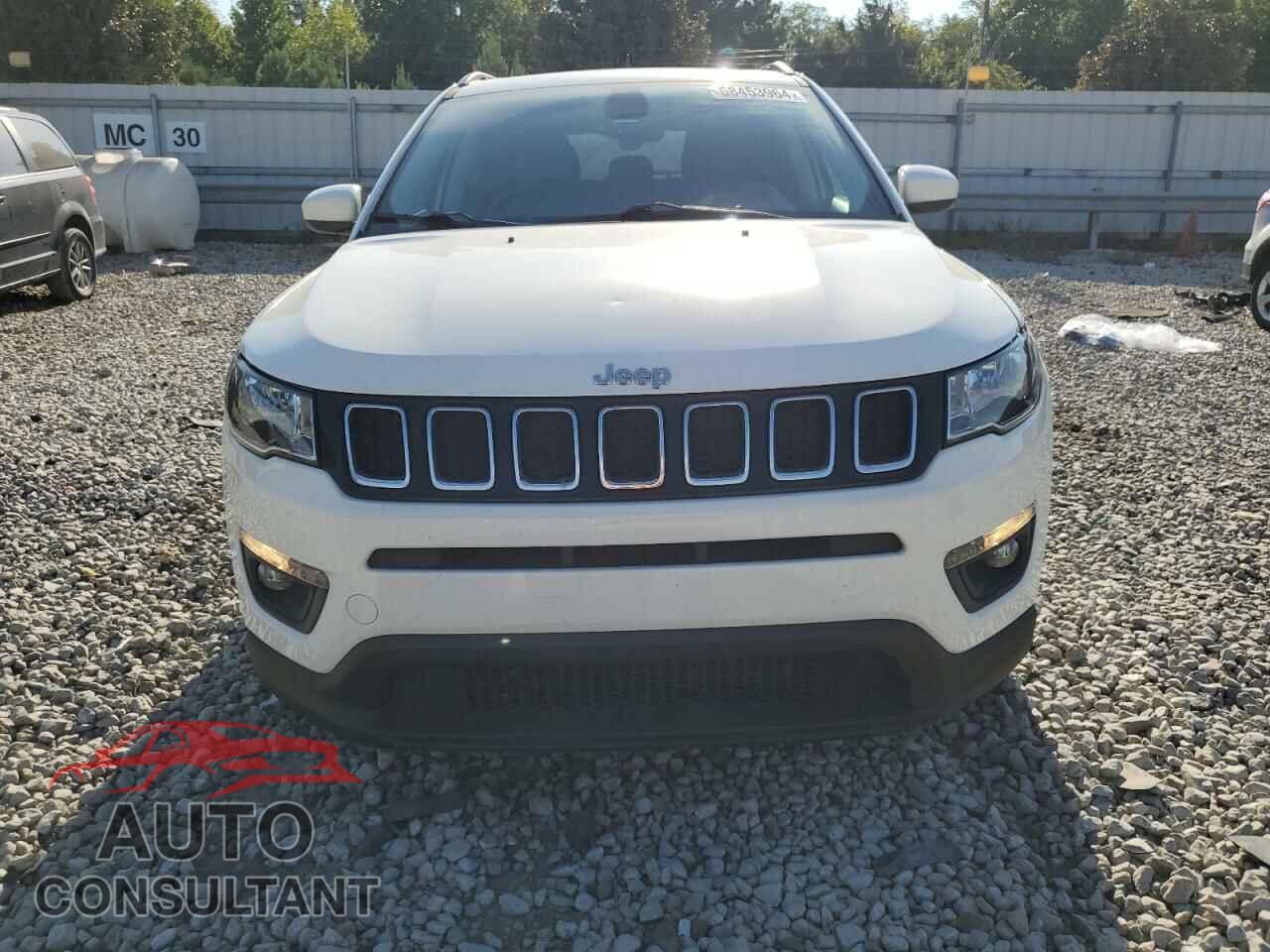 JEEP COMPASS 2017 - 3C4NJDBBXHT640482