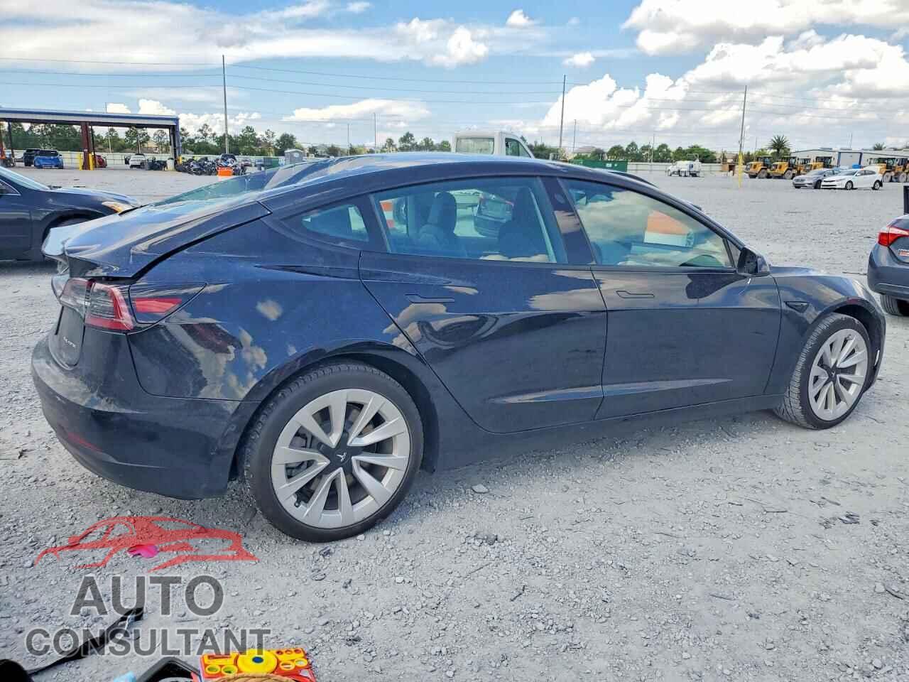 TESLA MODEL 3 2022 - 5YJ3E1EB8NF199189