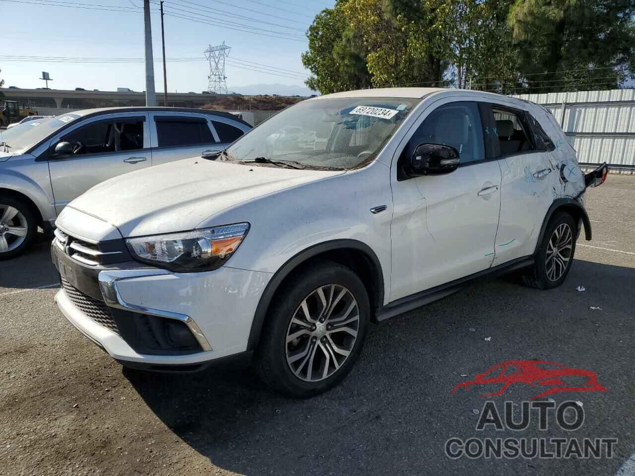 MITSUBISHI OUTLANDER 2018 - JA4AP3AU2JZ020549